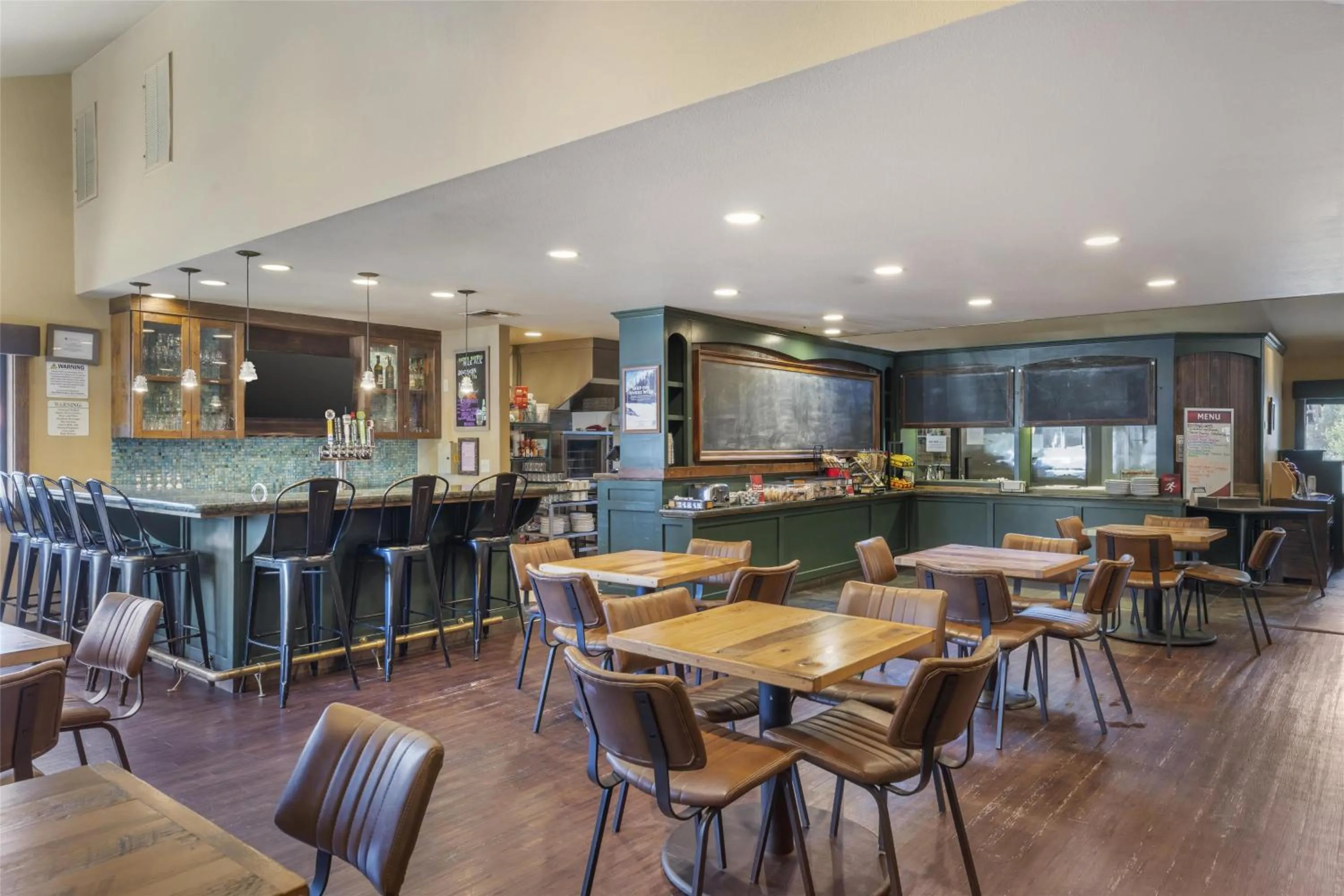 Breakfast in Best Western Plus Truckee-Tahoe Hotel