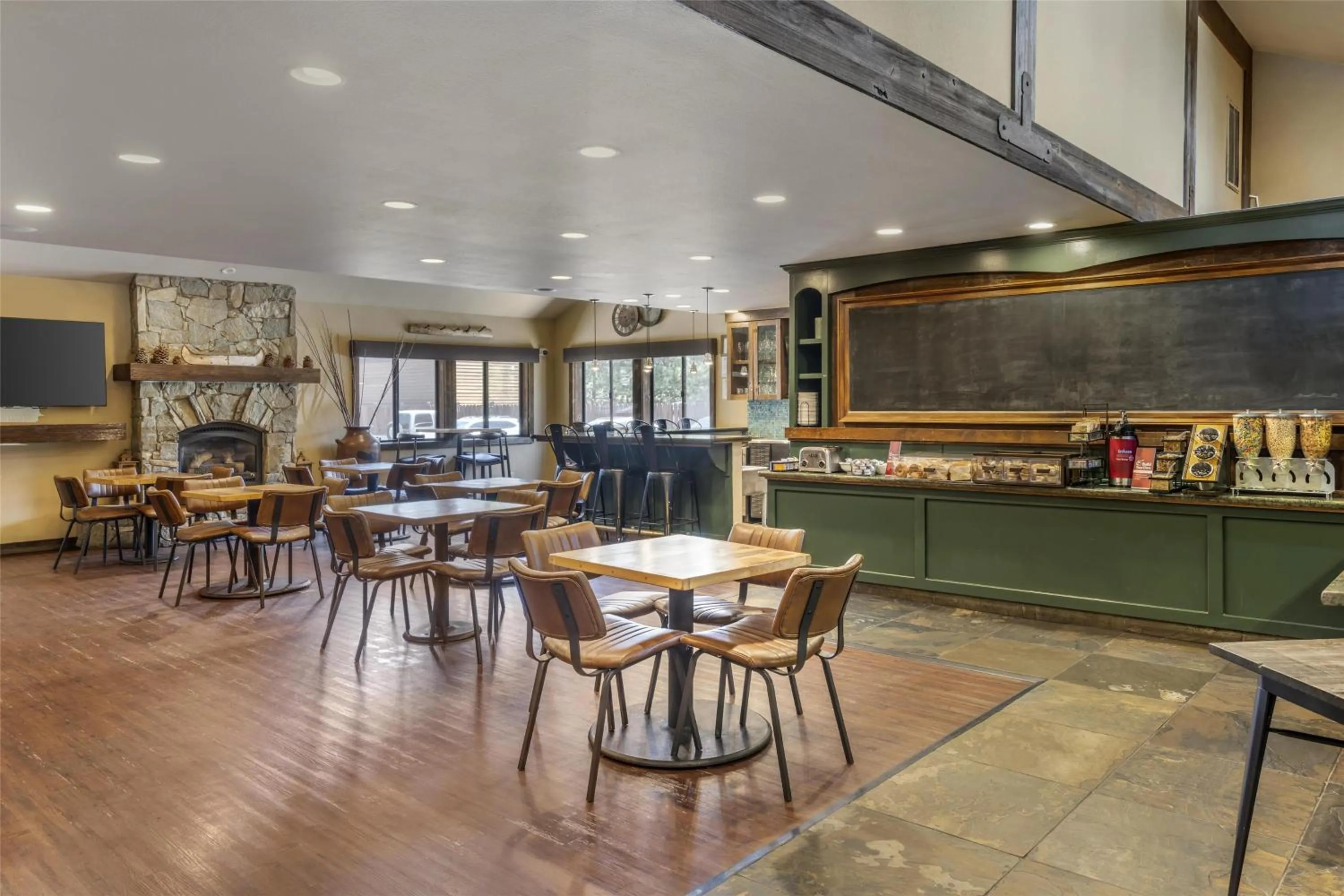 Breakfast in Best Western Plus Truckee-Tahoe Hotel