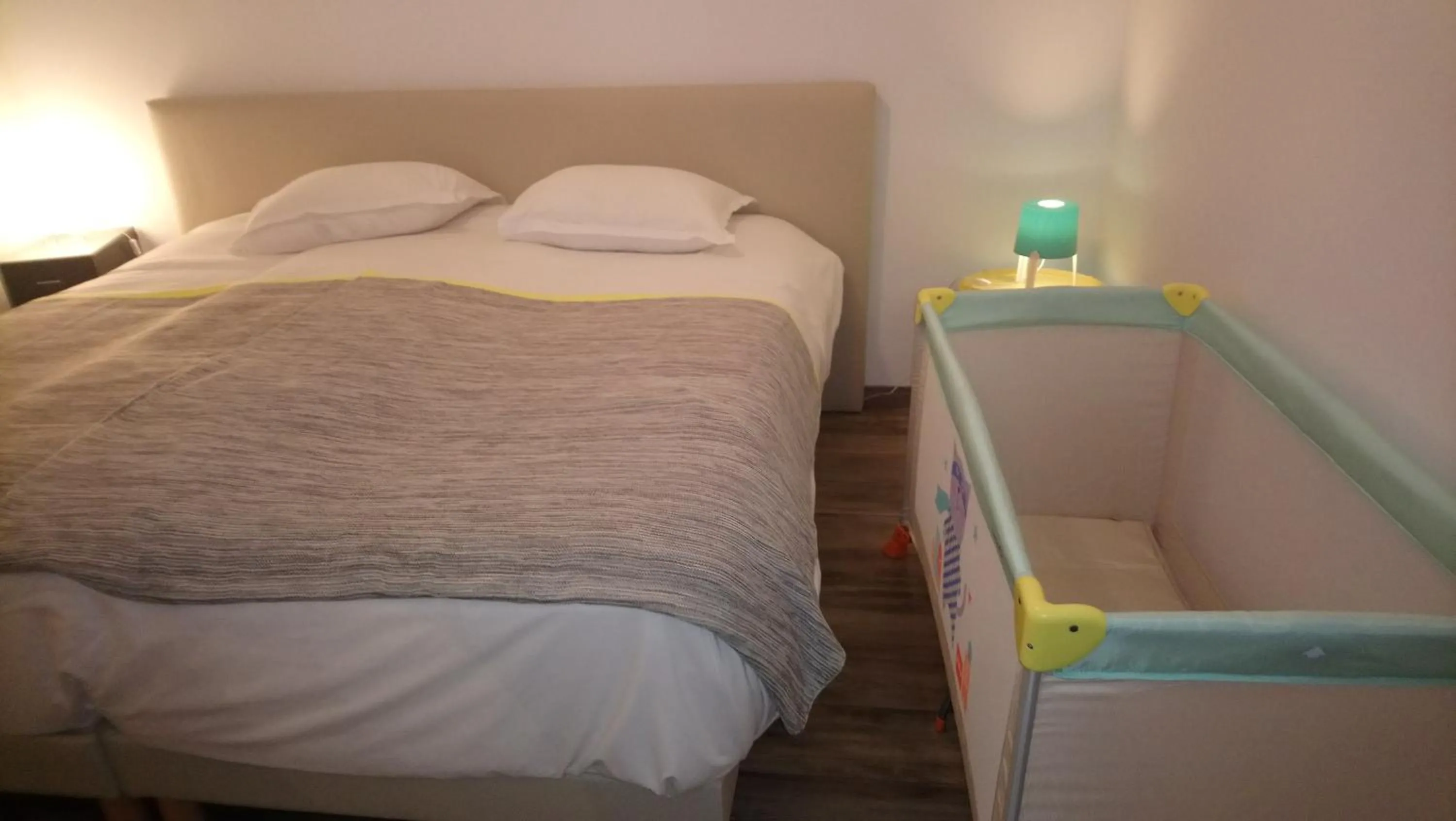 Bed in KAYSERSBERG -Alsace- APPARTEMENTS -CENTRE HISTORIQUE