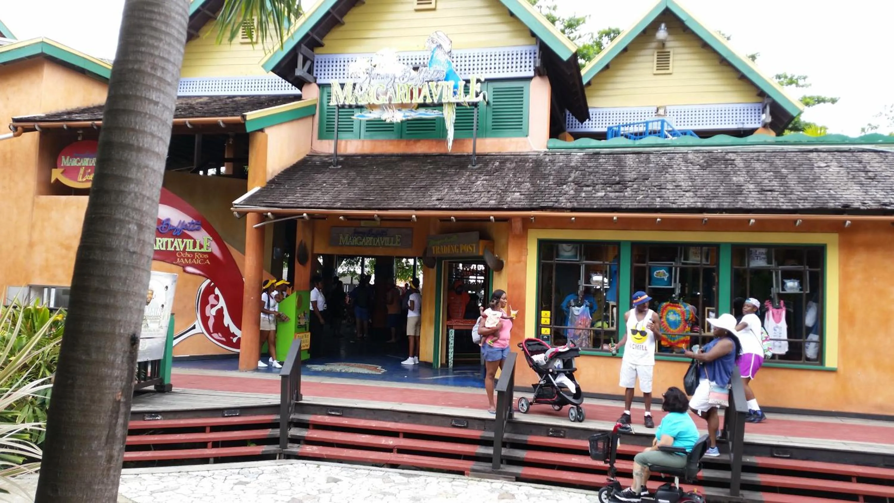 Restaurant/places to eat in Almond Grove at Sand Castle