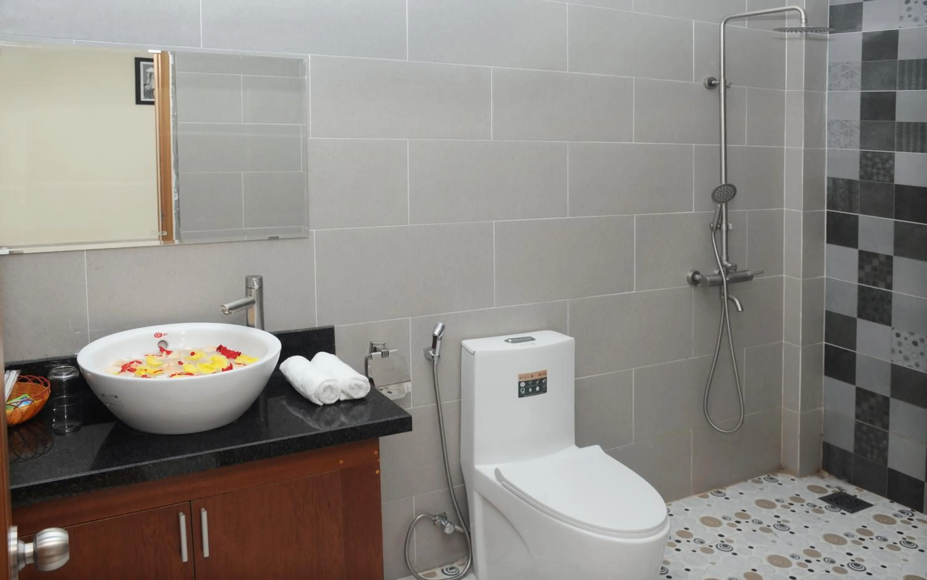 Bathroom in Melody Boutique Villa Hoi An