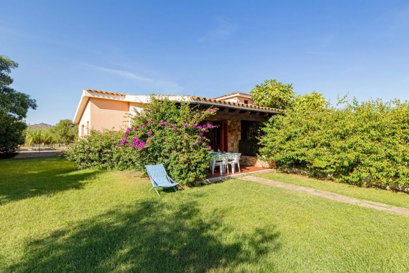 Appartamento Trilocale Le Canne 6 posti letto con giardino