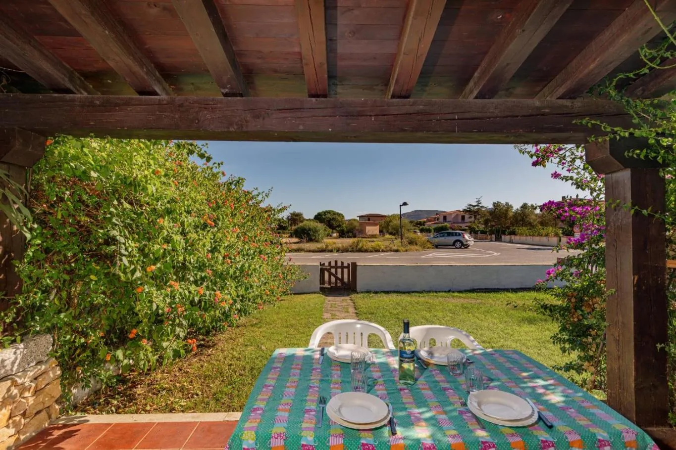 Appartamento Trilocale Le Canne 6 posti letto con giardino