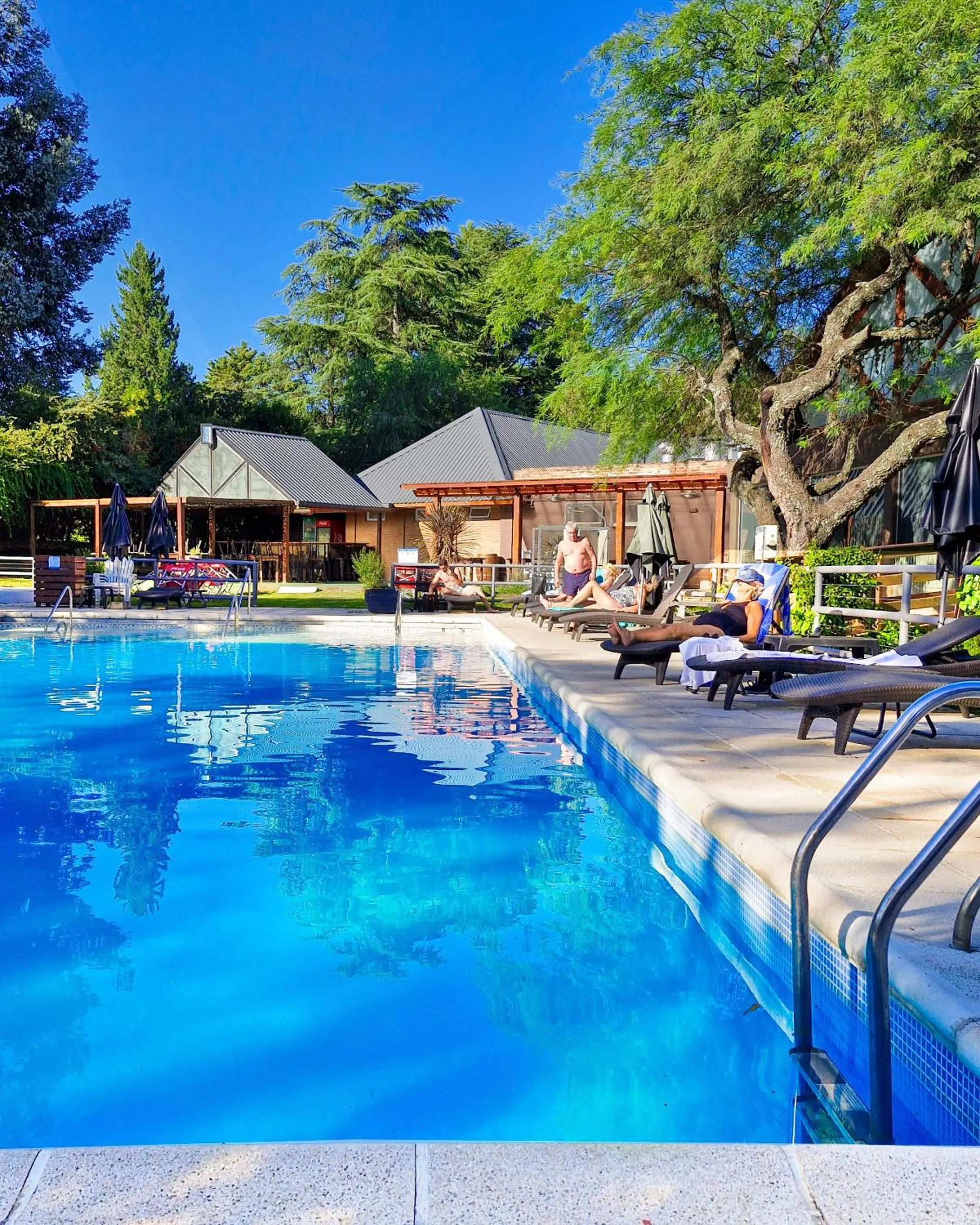 Swimming pool in Howard Johnson Hotel & Spa Villa General Belgrano