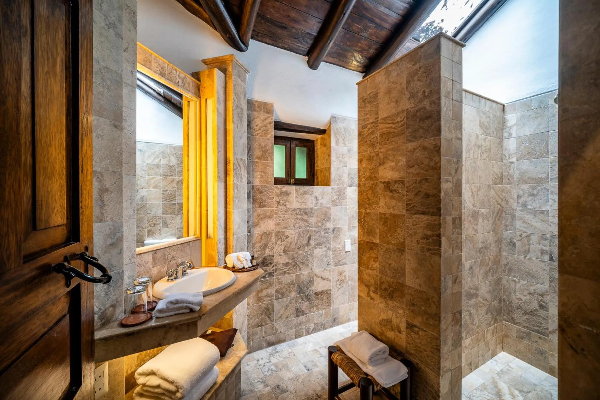 Bathroom in Inkaterra Machu Picchu Pueblo Hotel