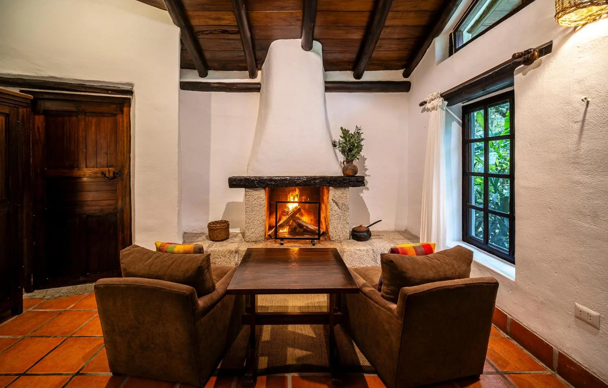 fireplace in Inkaterra Machu Picchu Pueblo Hotel