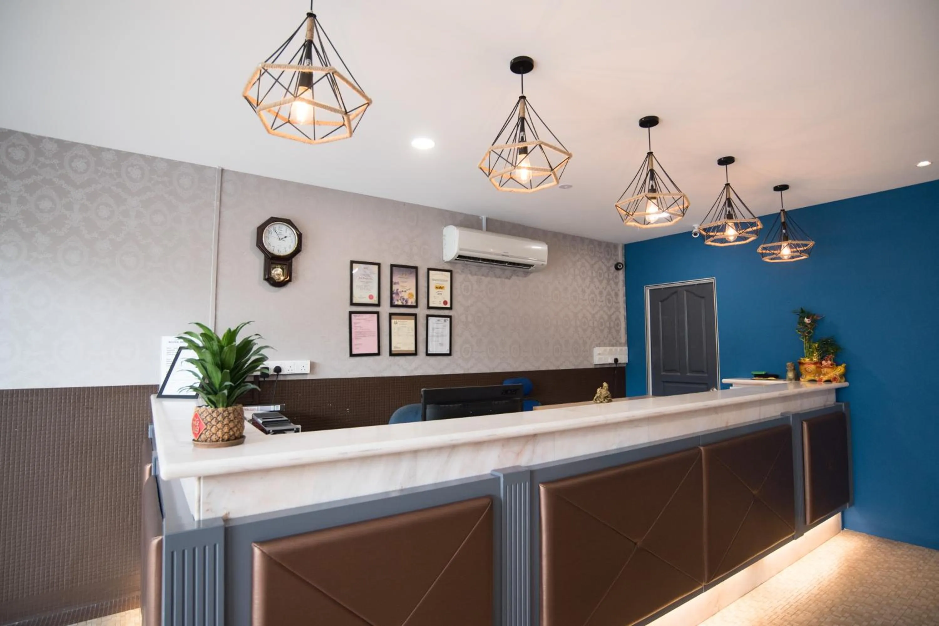 Staff, Lobby/Reception in Ipoh Sakura Hotel