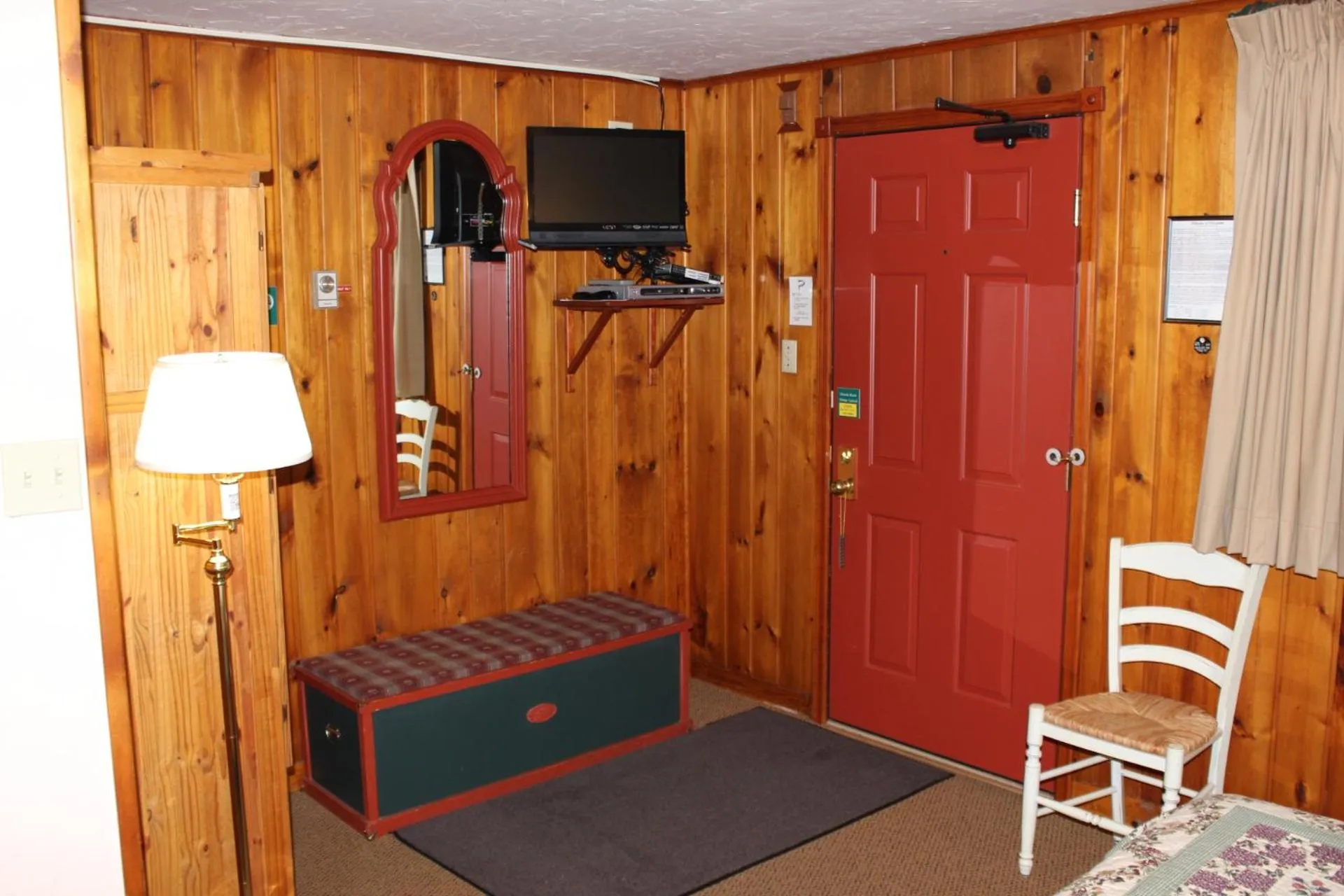 Seating area in Riverside Motel