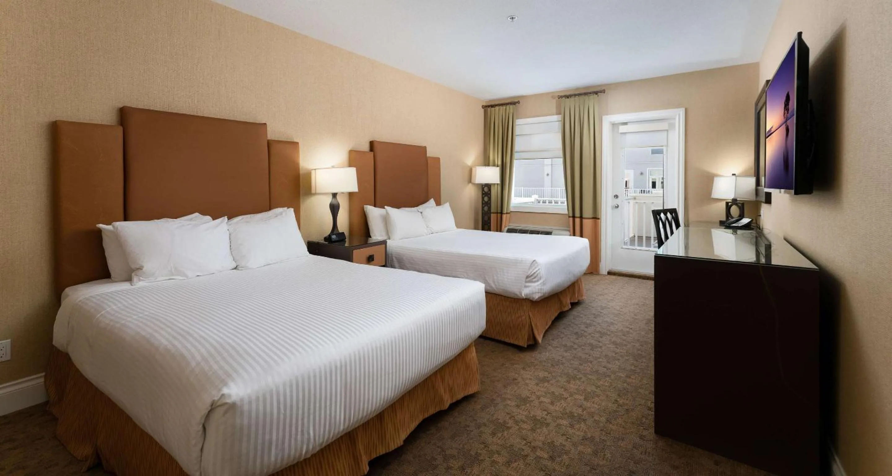 Bedroom, Bed in Prestige Oceanfront Resort, WorldHotels Luxury