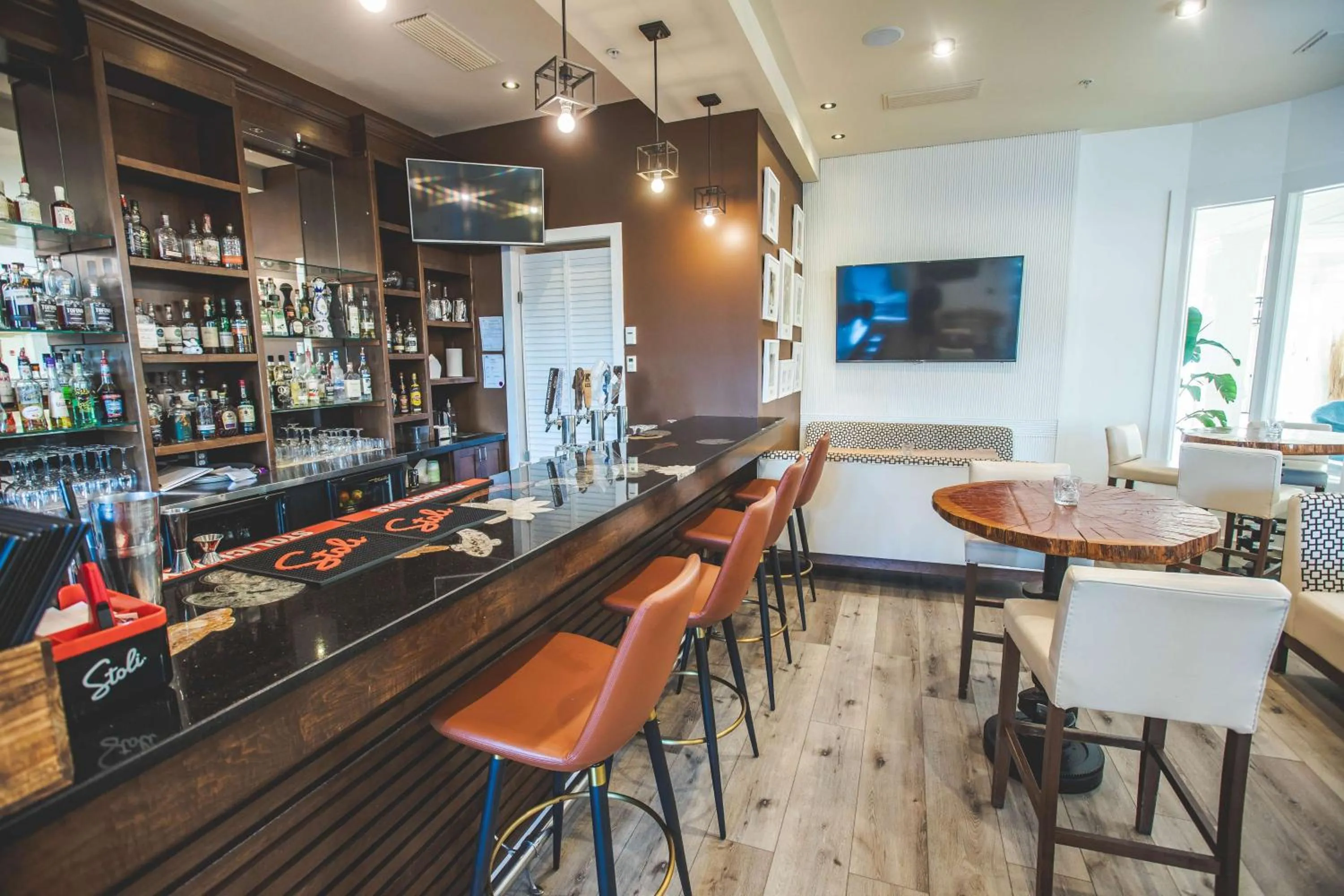 Lounge or bar in Prestige Oceanfront Resort, WorldHotels Luxury