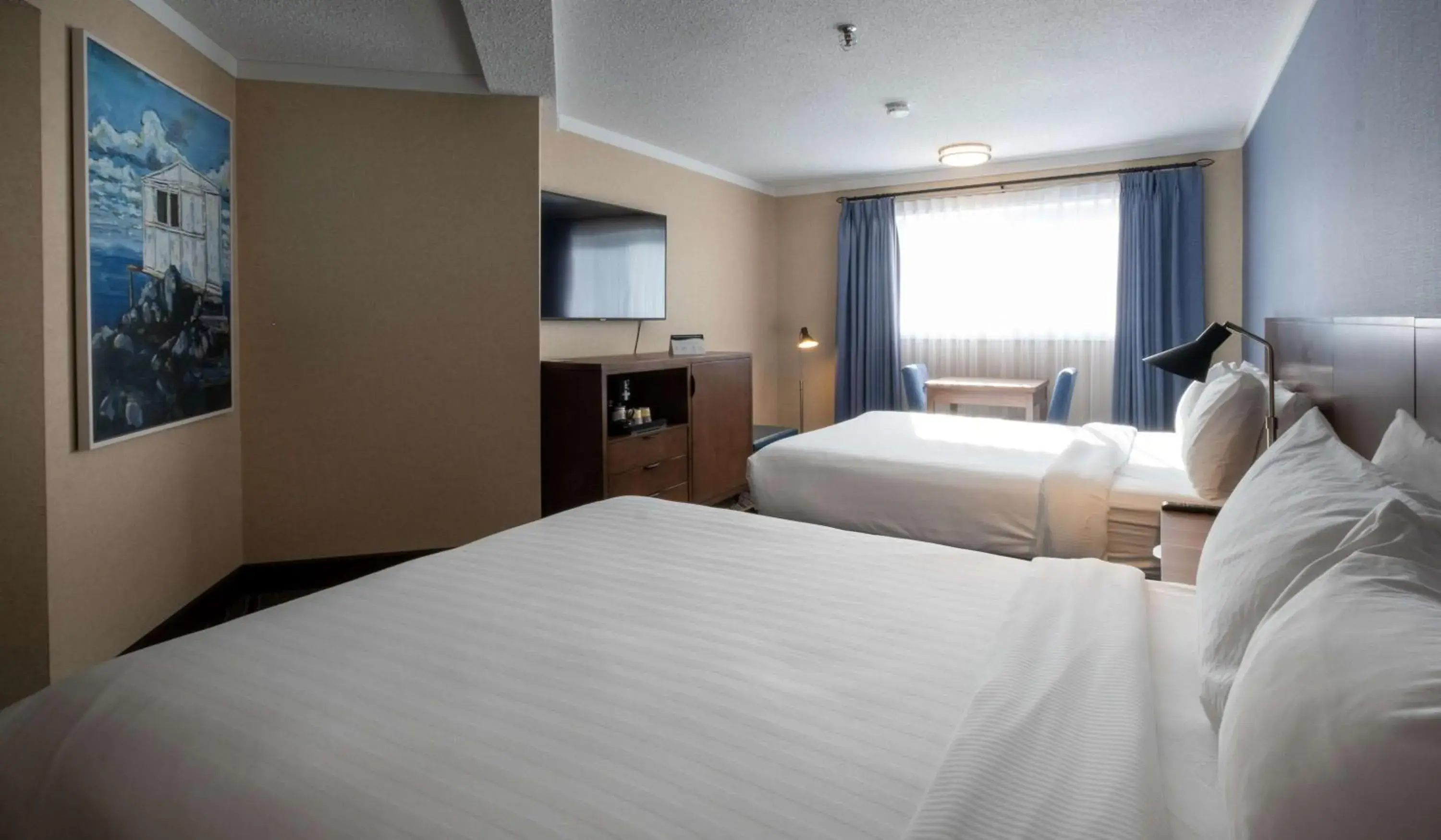 Bedroom, Bed in Prestige Mountain Resort Rossland Bedroom, Bed in Prestige Mountain Resort Rossland