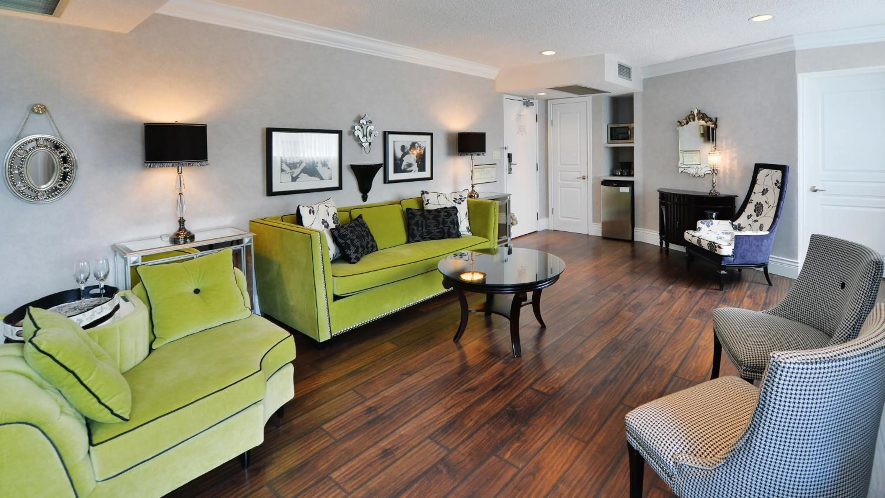 Seating area in Prestige Mountain Resort Rossland