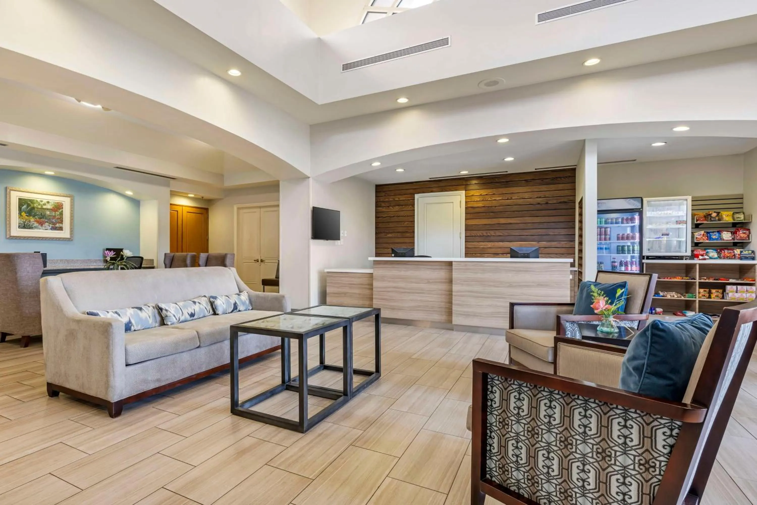Lobby or reception in Best Western Plus Palm Desert Resort
