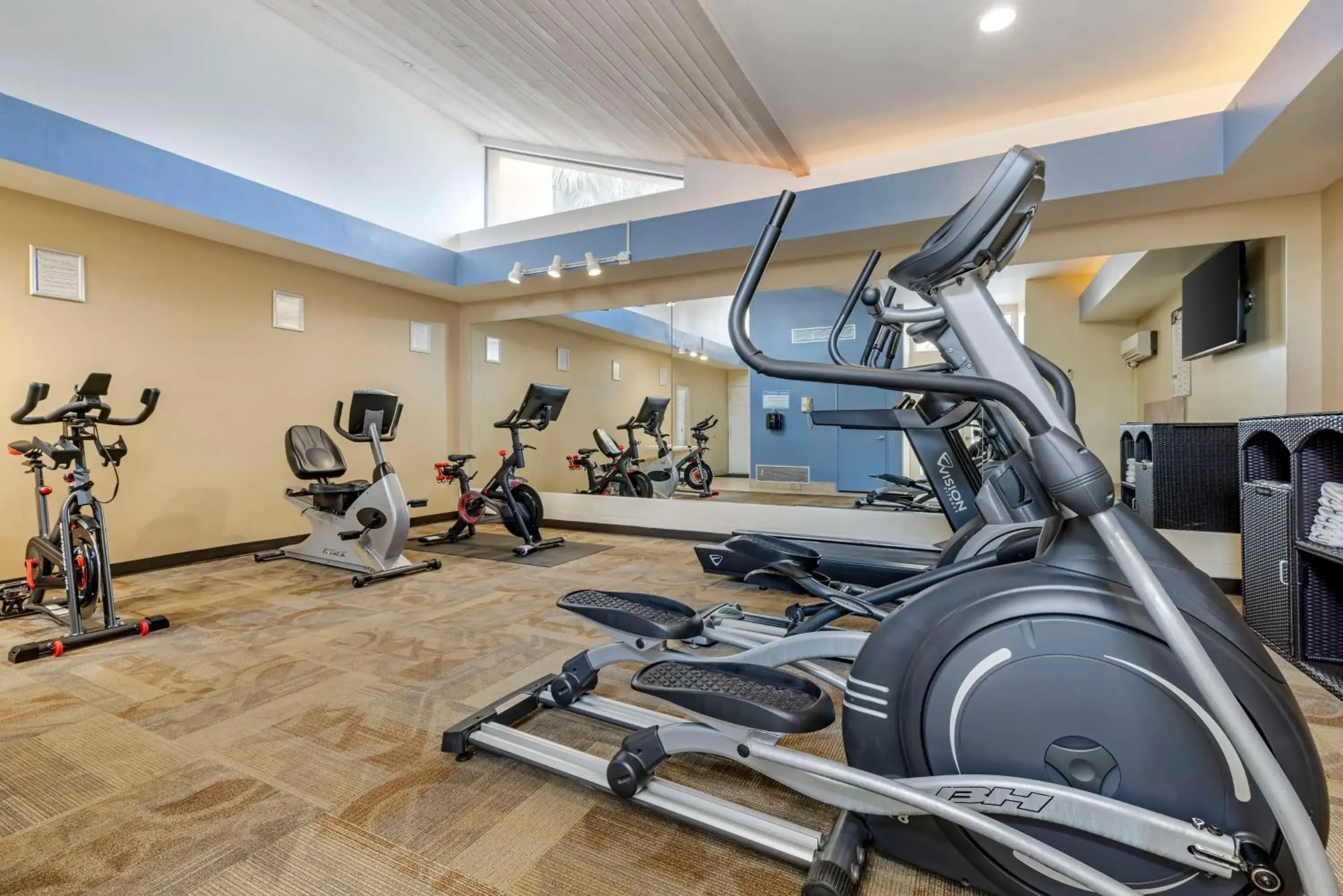 Fitness centre/facilities in Best Western Plus Palm Desert Resort Fitness centre/facilities in Best Western Plus Palm Desert Resort