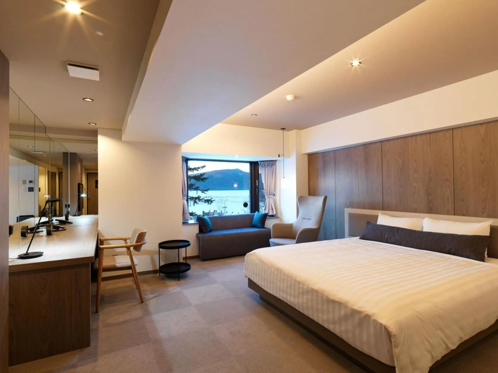 Photo of the whole room, Bed in THE FOREST AKAN Tsuruga Resort