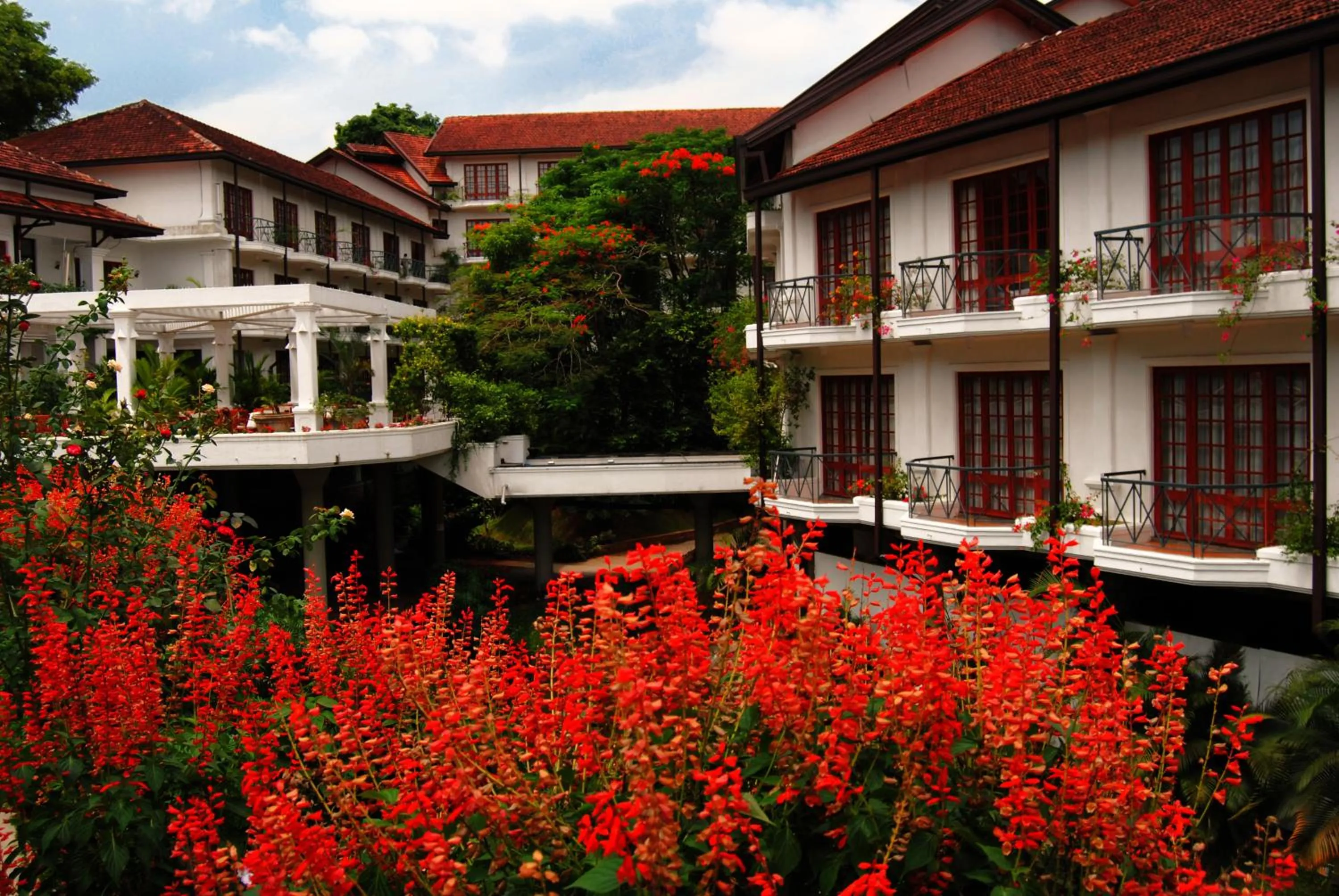 Garden in Mahaweli Reach Hotel