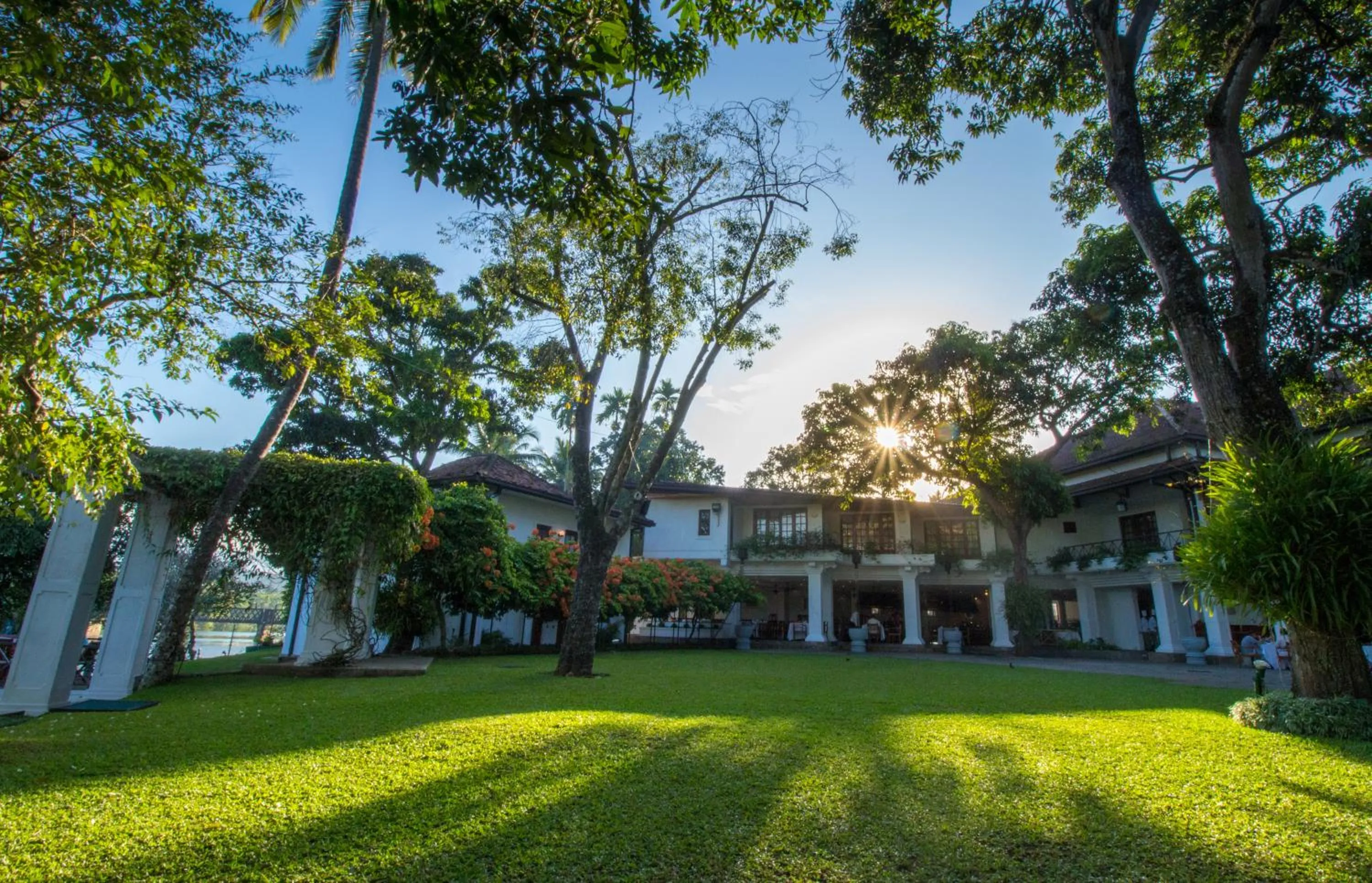 Garden view in Mahaweli Reach Hotel