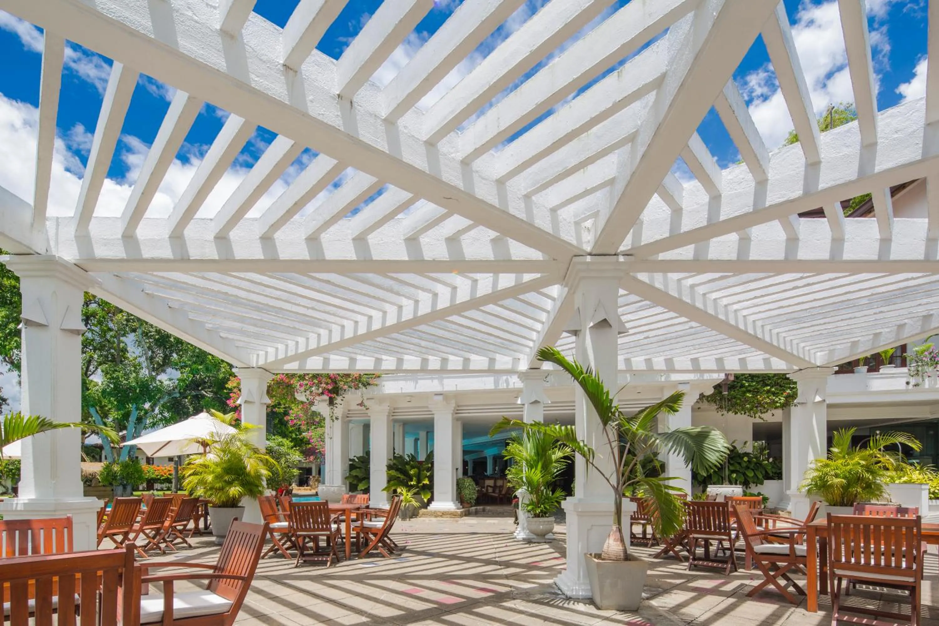 Area and facilities in Mahaweli Reach Hotel