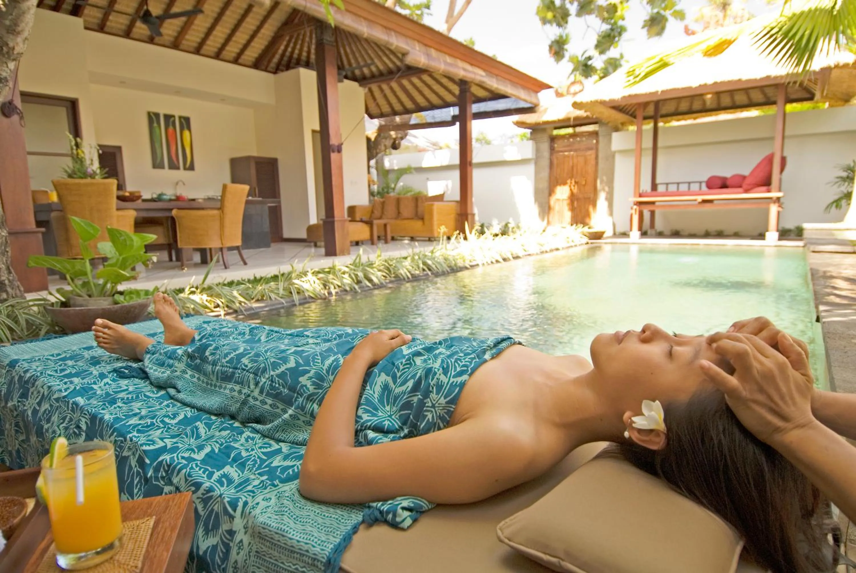 Swimming pool in Ellora Villa