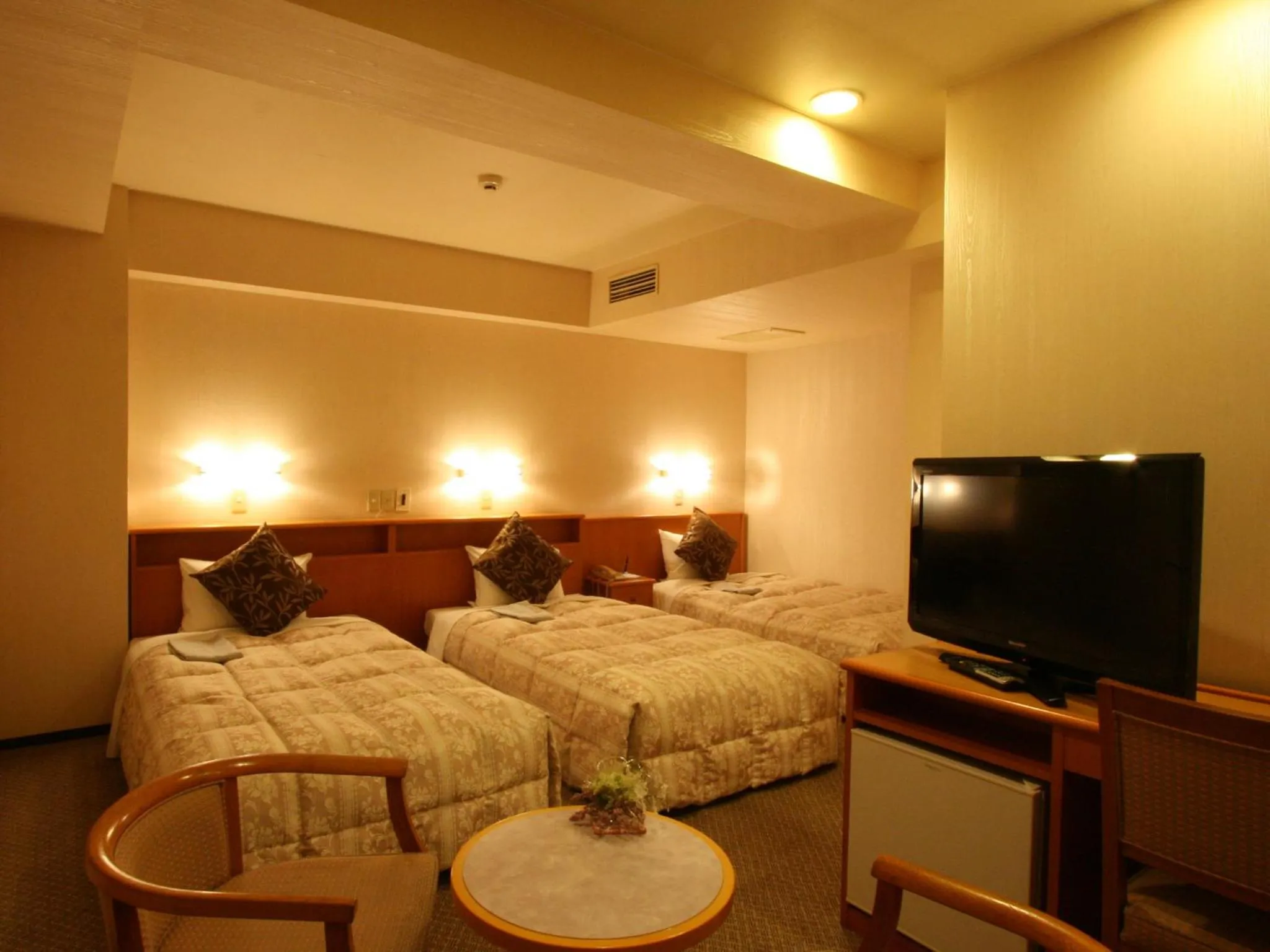 Night, Bed in Hotel Pearl City Sendai