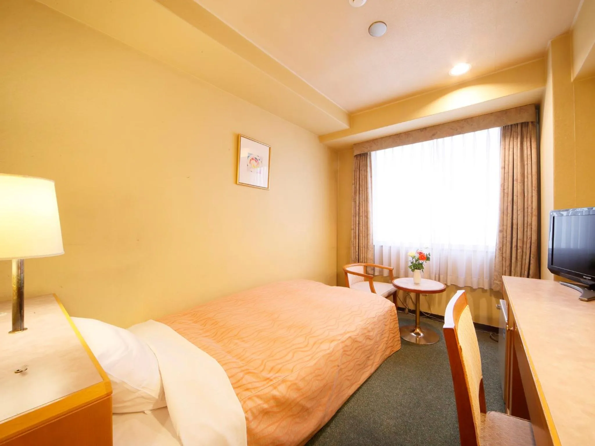 Day, Bed in Hotel Pearl City Sendai