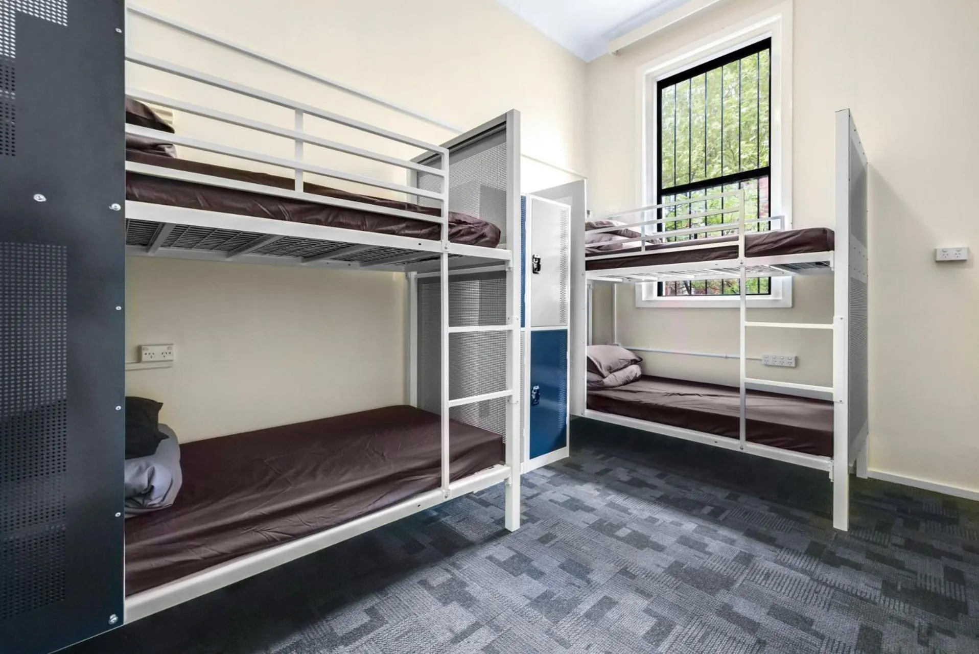 Bed in Mad Monkey Downtown