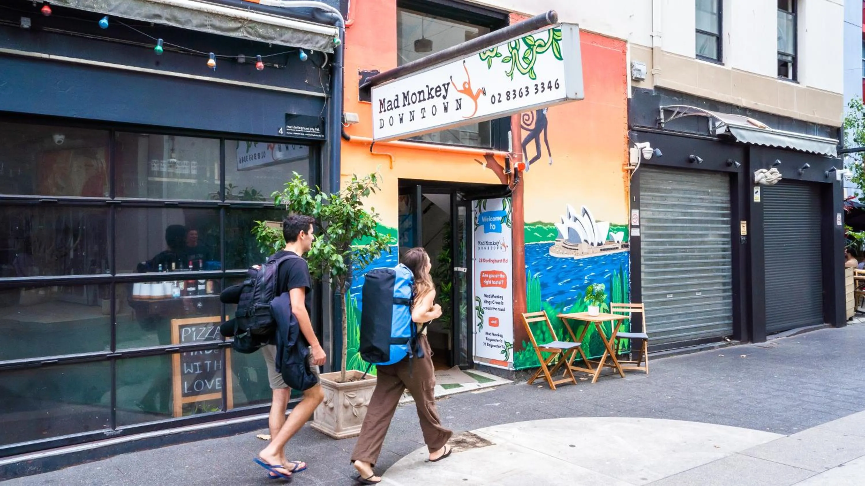 Facade/entrance in Mad Monkey Downtown