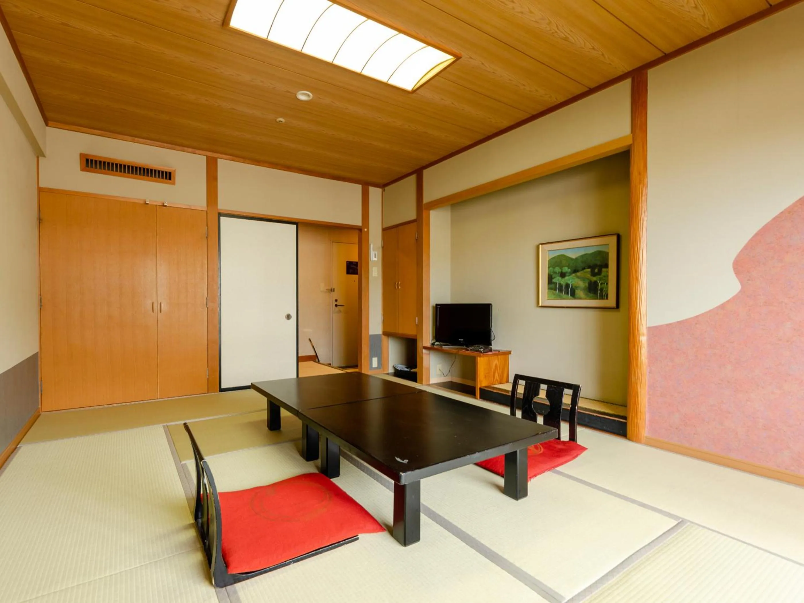 Photo of the whole room in Hotel Ravie Kawaryo