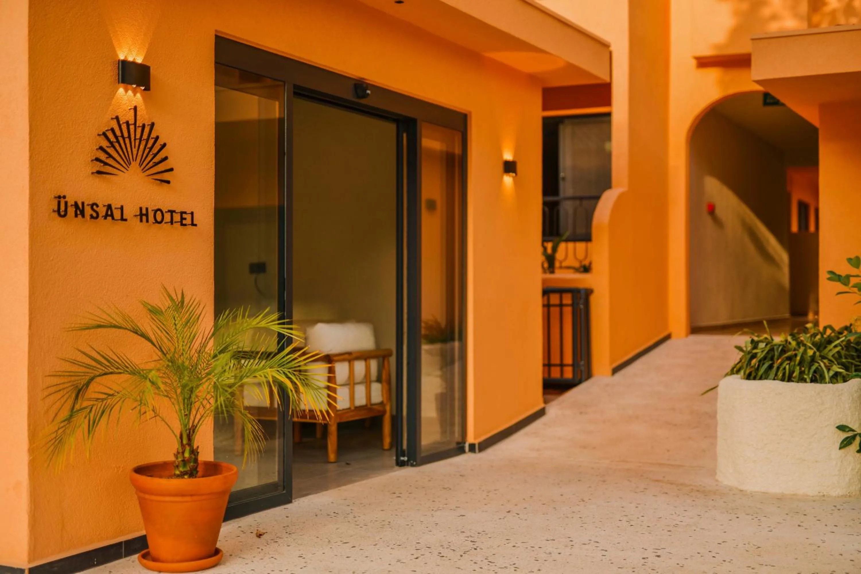 Facade/entrance in Unsal Hotel