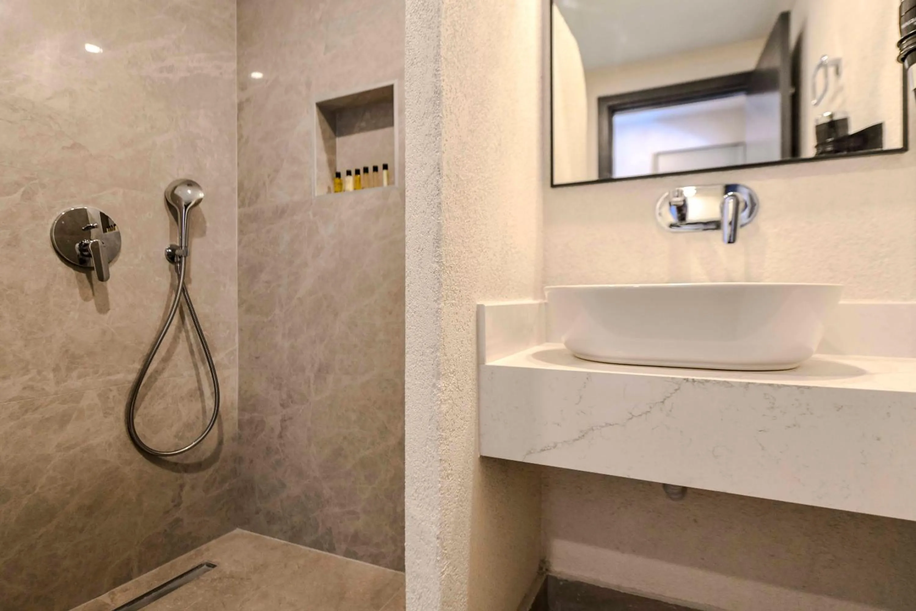 Bathroom in Unsal Hotel