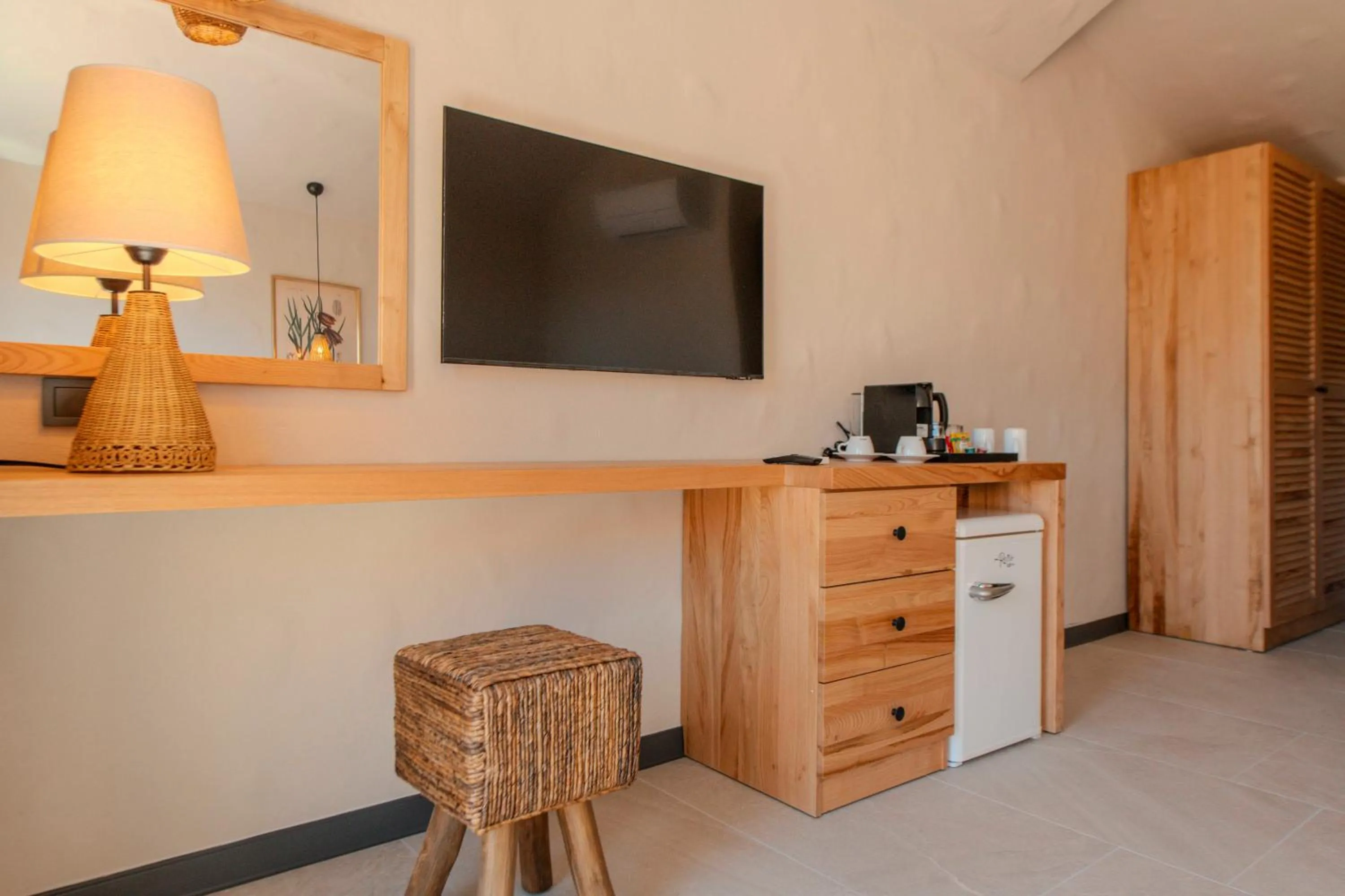 TV and multimedia in Unsal Hotel