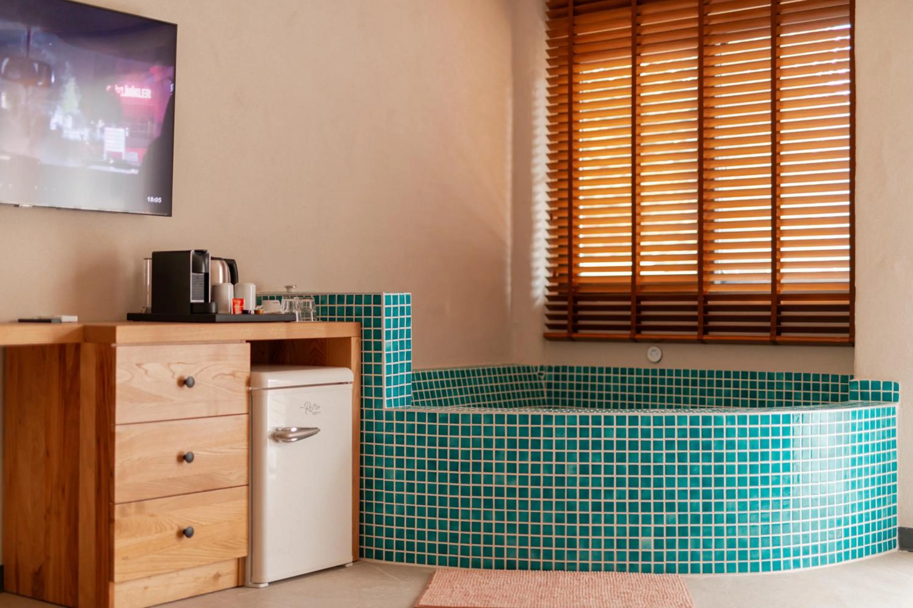 Hot Tub in Unsal Hotel