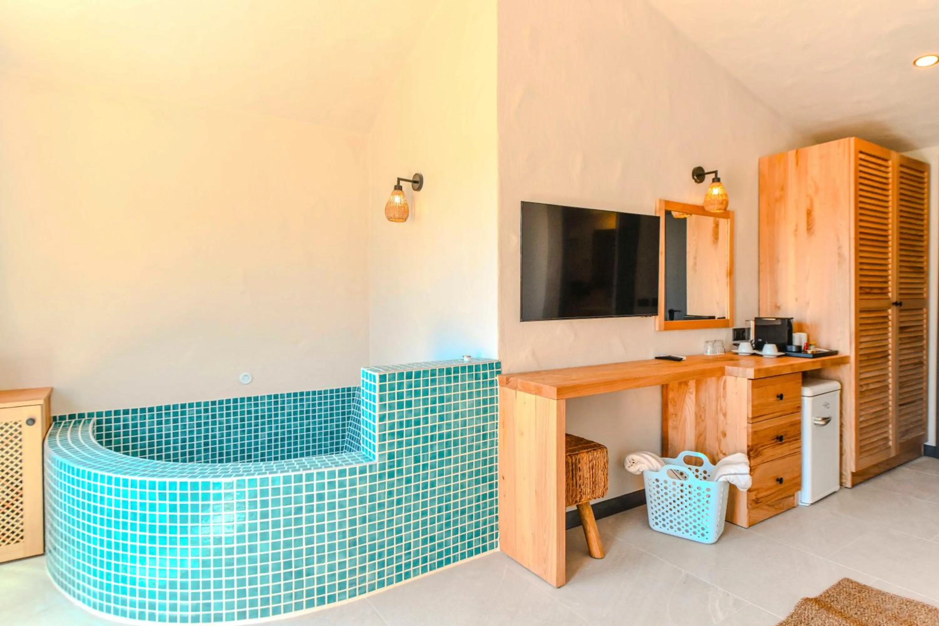 Hot Tub in Unsal Hotel