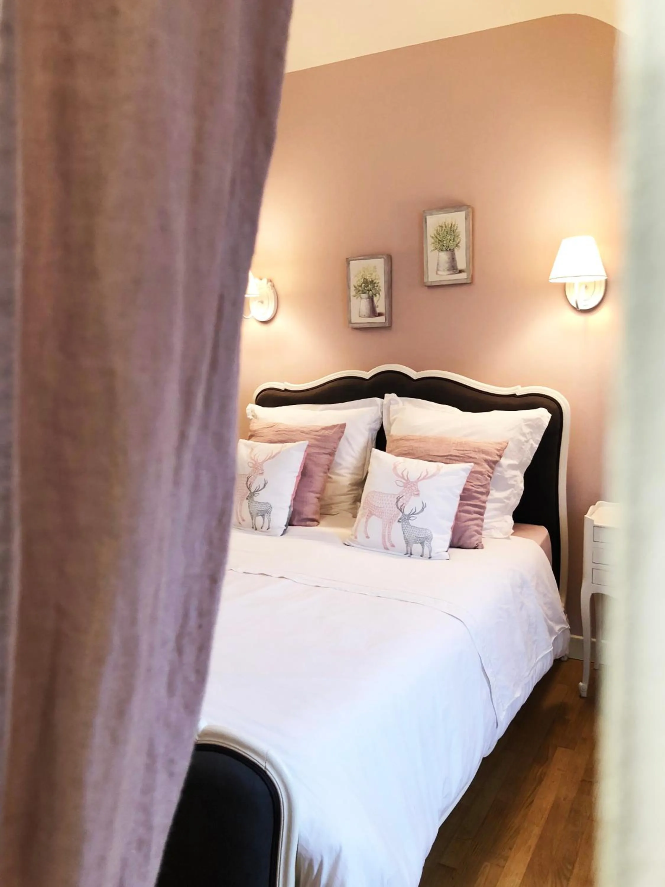 Bed in Il était une fois à l'Ouest "Lamballe-Armor"