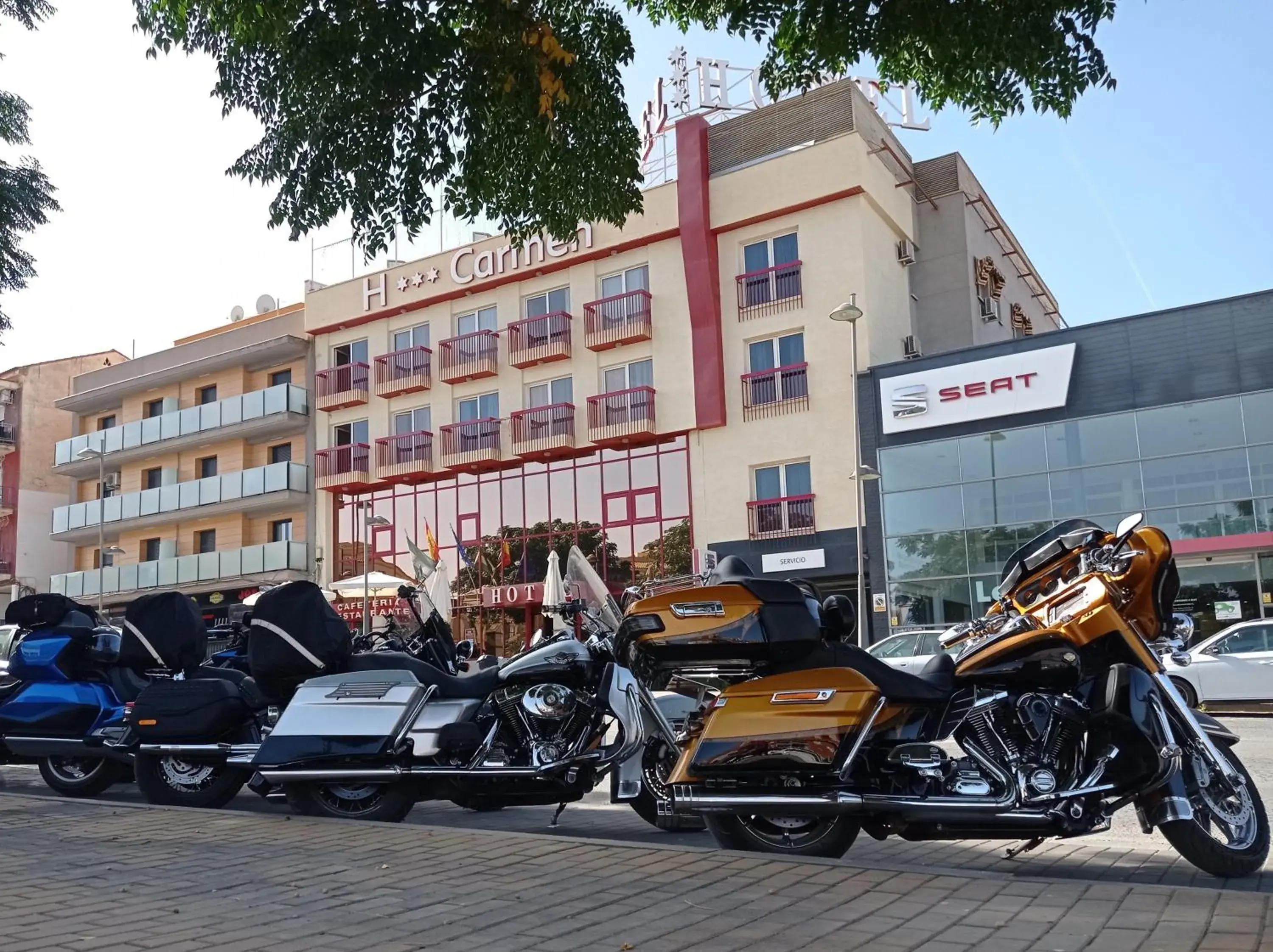 Property building in Hotel Mari Carmen Property building in Hotel Mari Carmen