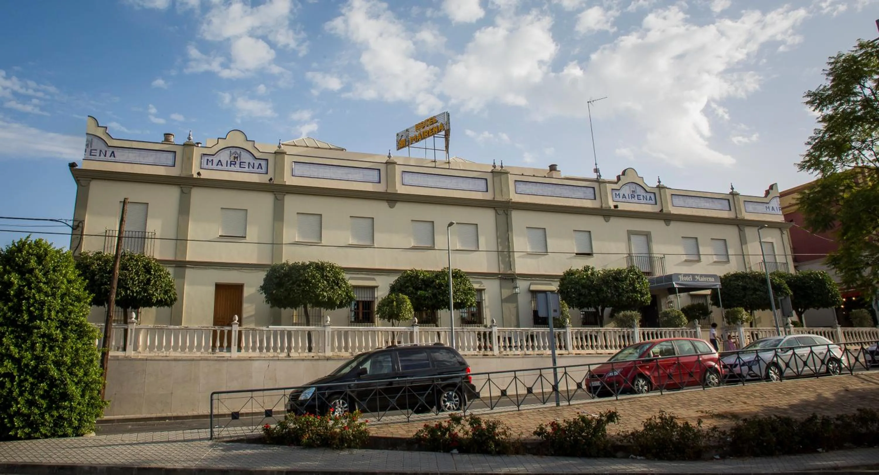 Facade/entrance in Hotel Mairena