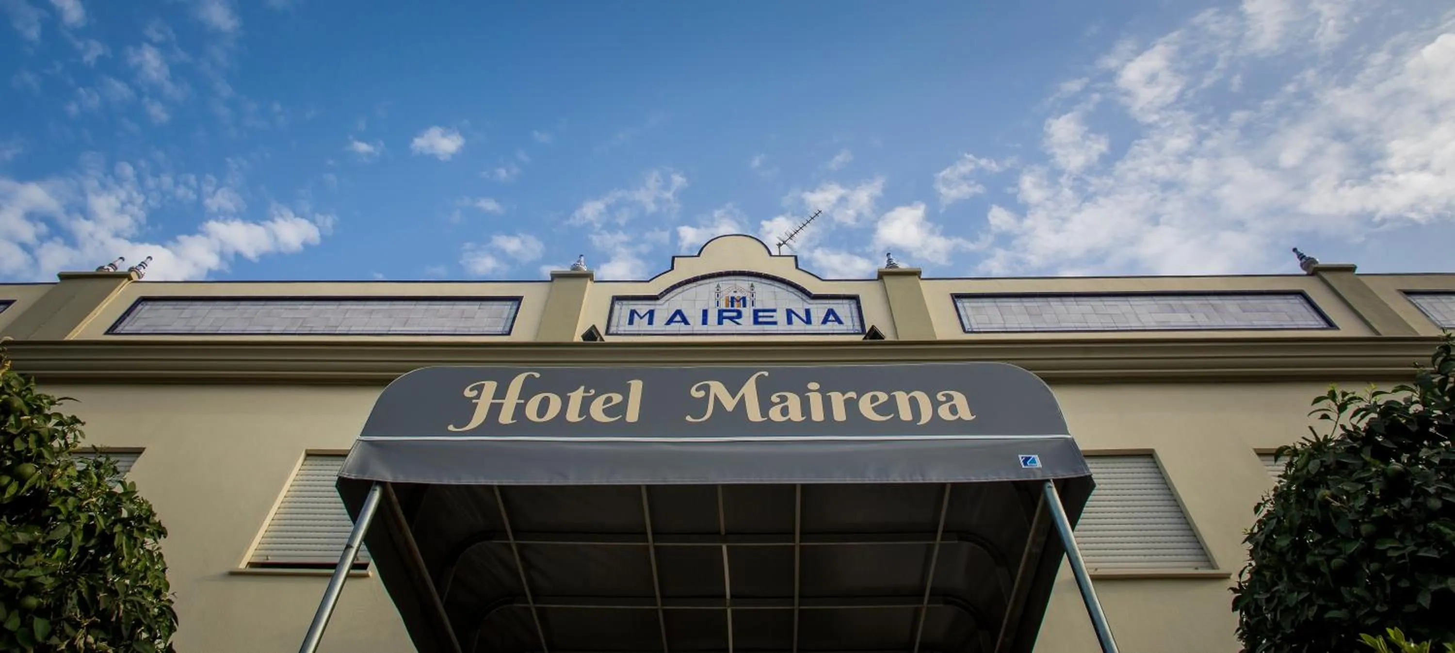 Facade/entrance in Hotel Mairena