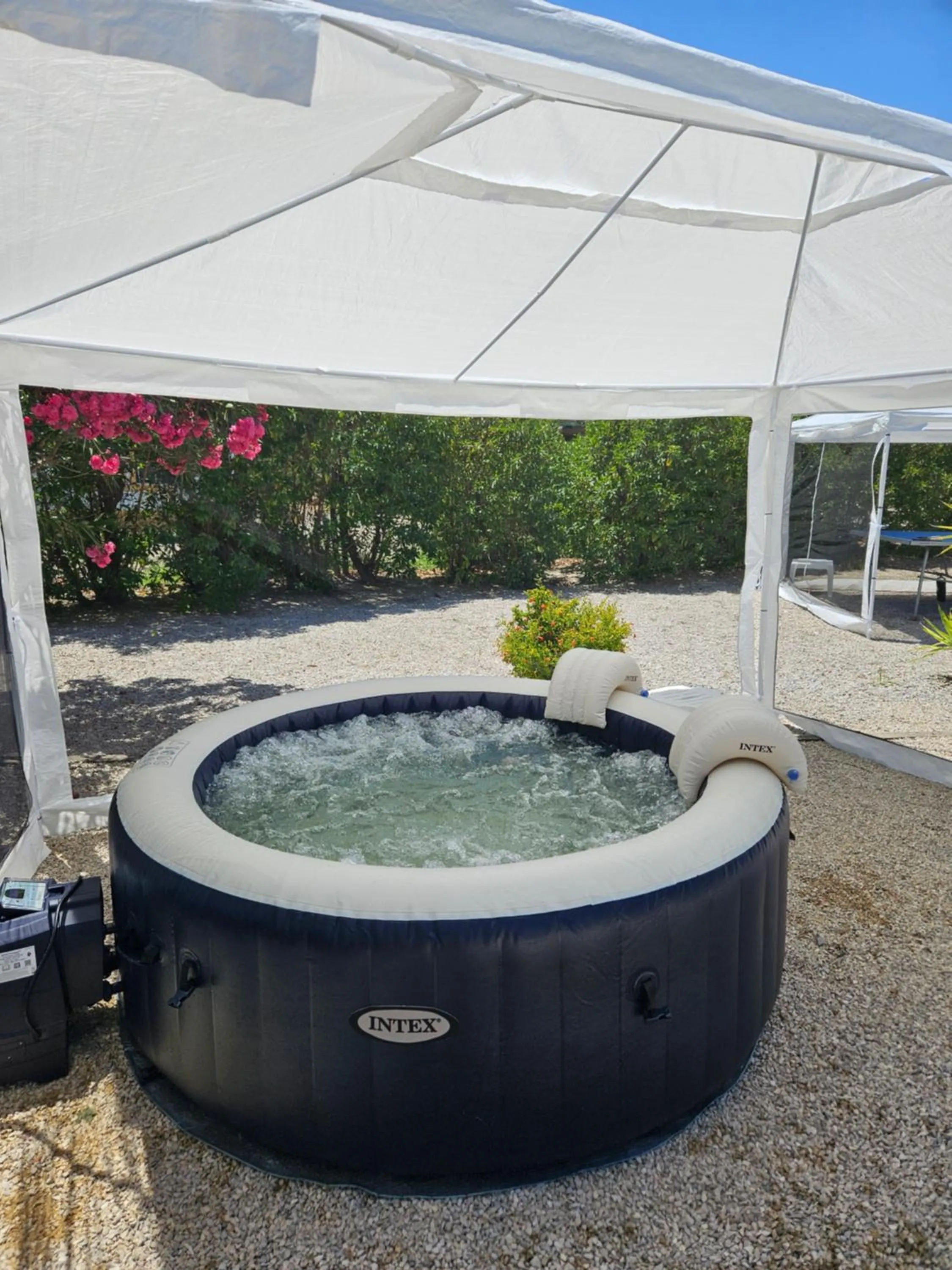 Hot Tub in Casa Zanzibar Hotel