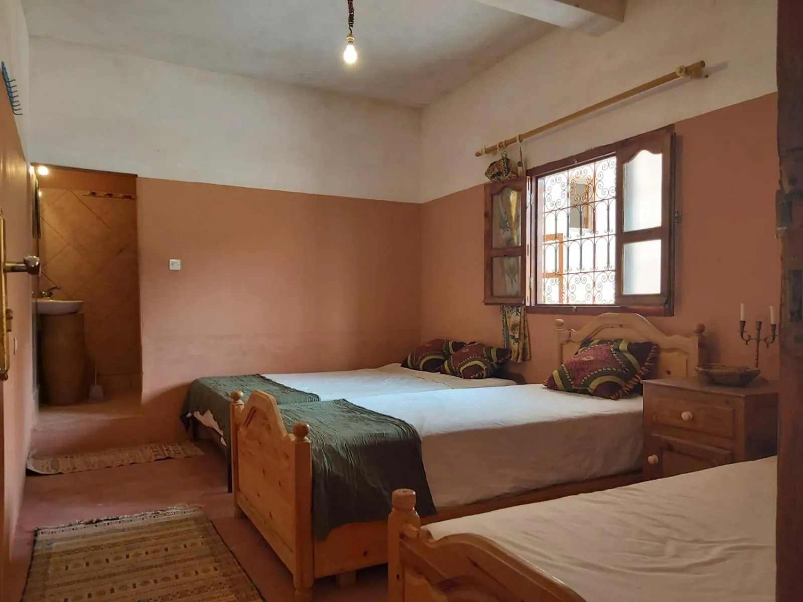 Bed in kasbah Ait arbi