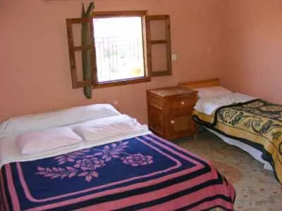 Photo of the whole room, Bed in kasbah Ait arbi