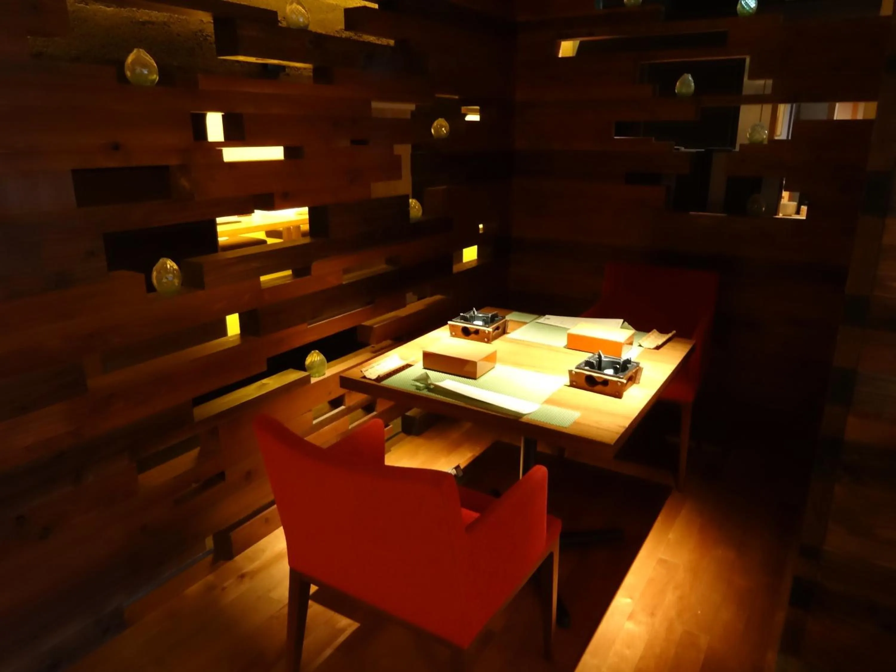 Restaurant/places to eat in Kanemidori