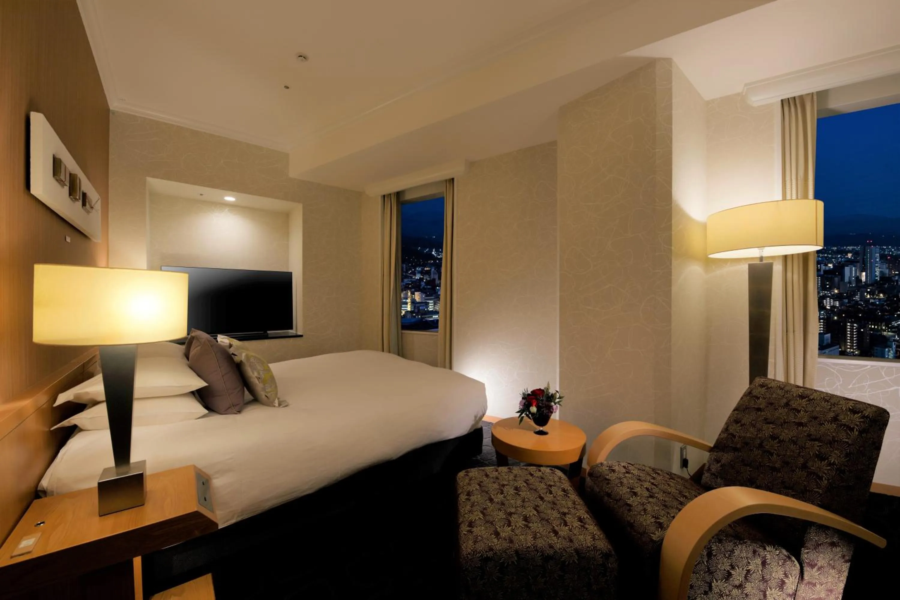 Photo of the whole room, Bed in Hotel Nikko Kanazawa