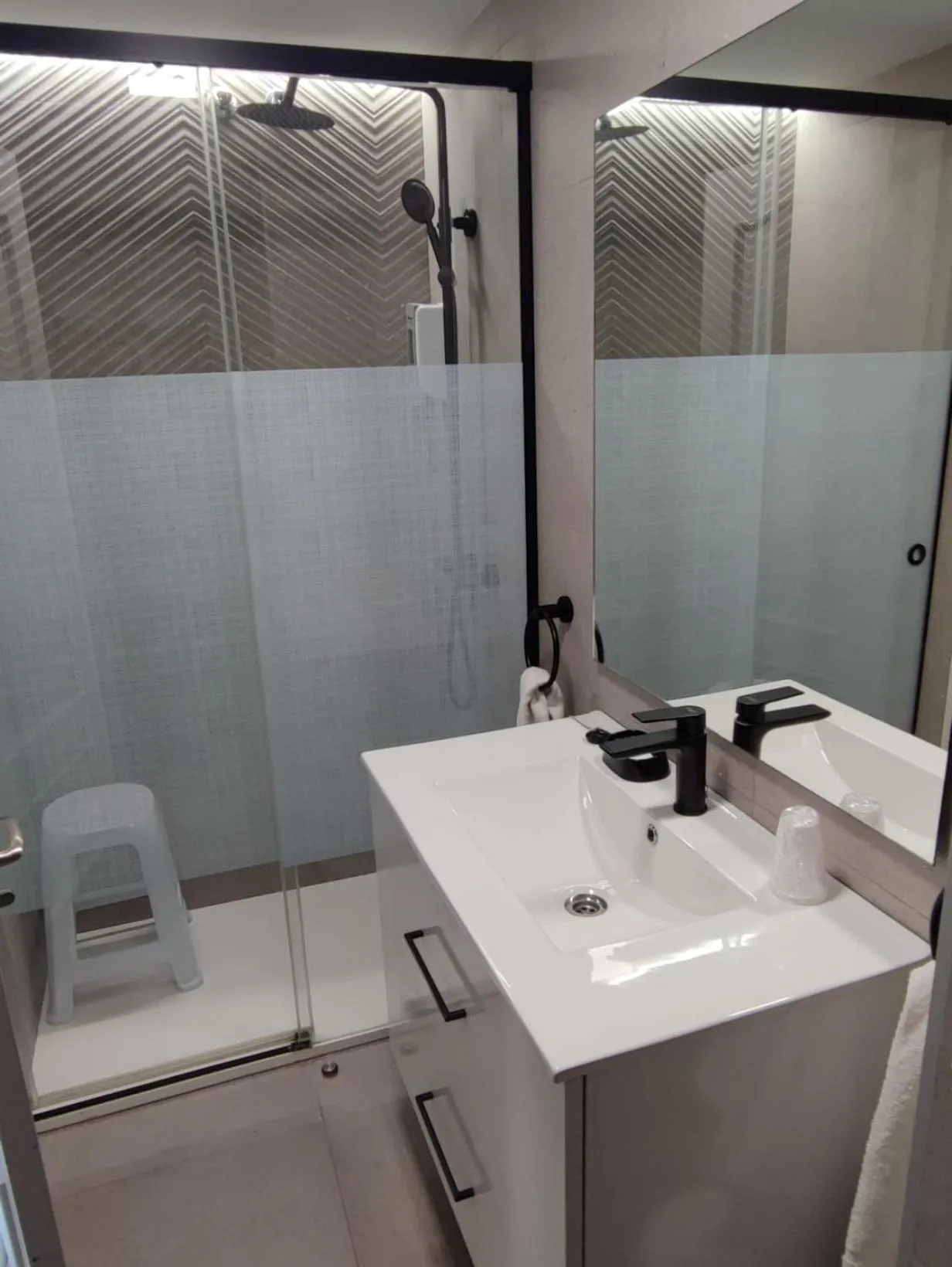 Shower in Hotel Rio Mar