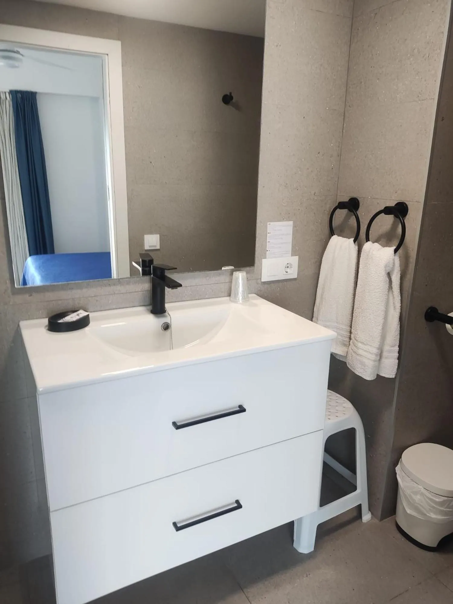 Shower in Hotel Rio Mar