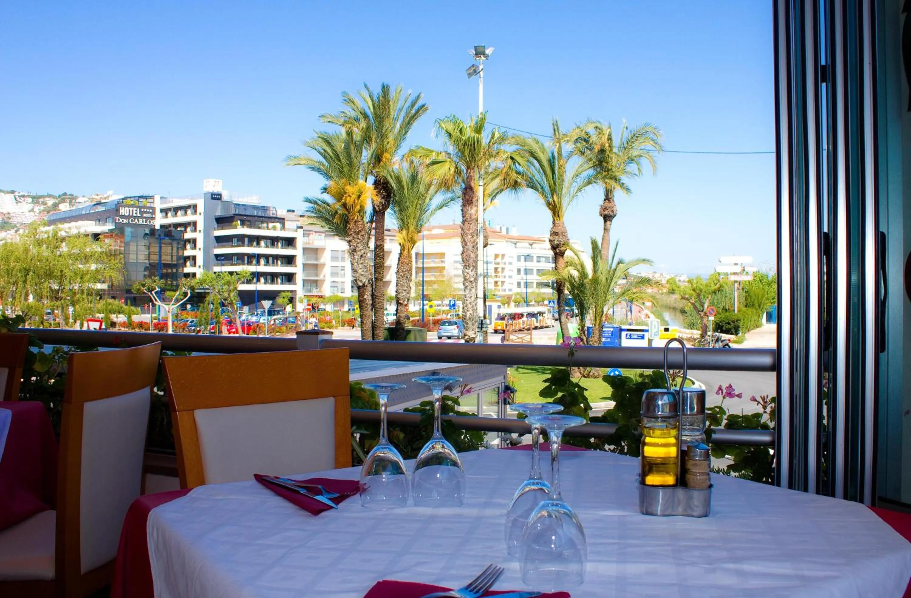 Restaurant/places to eat in Hotel Rio Mar