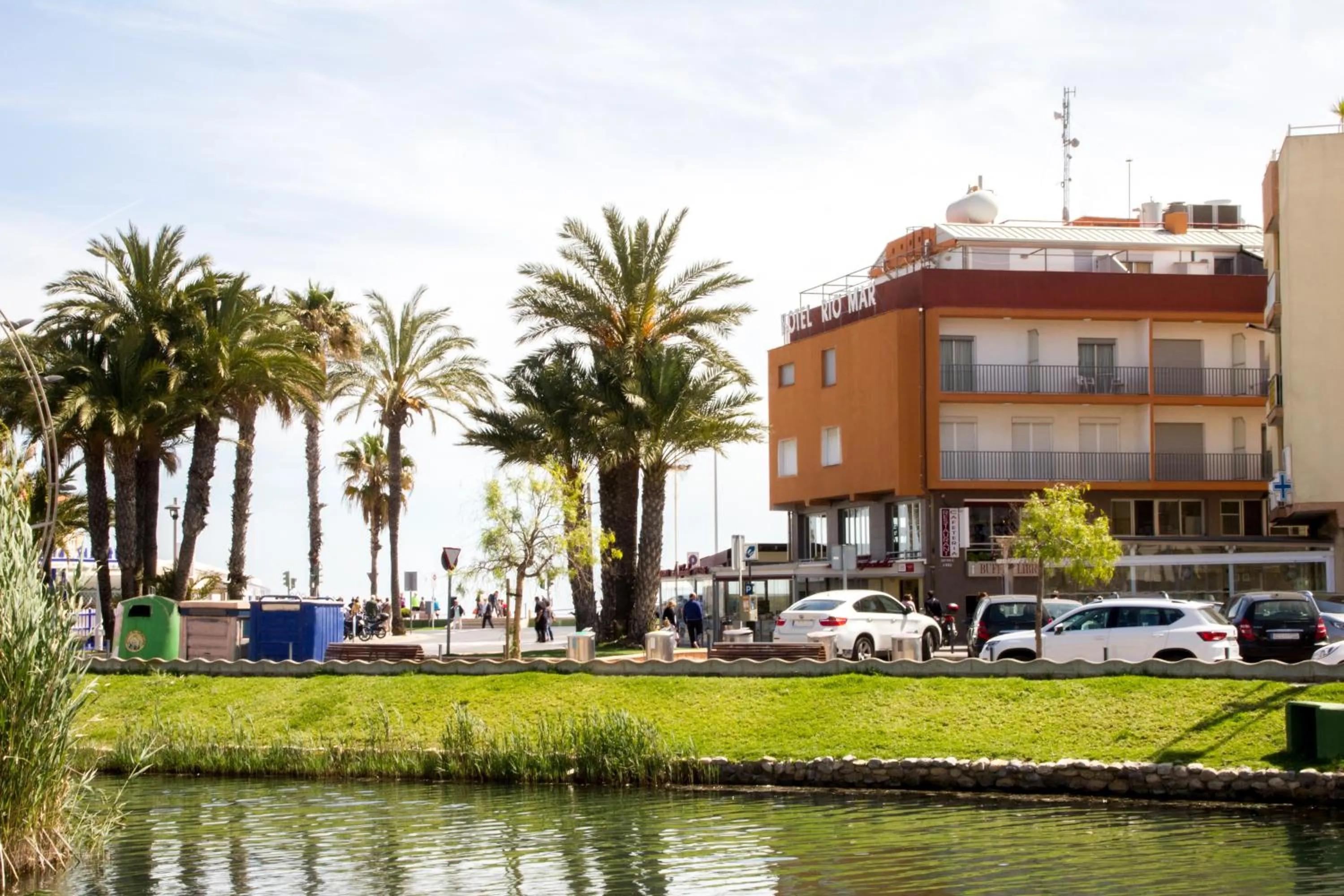 Property building in Hotel Rio Mar