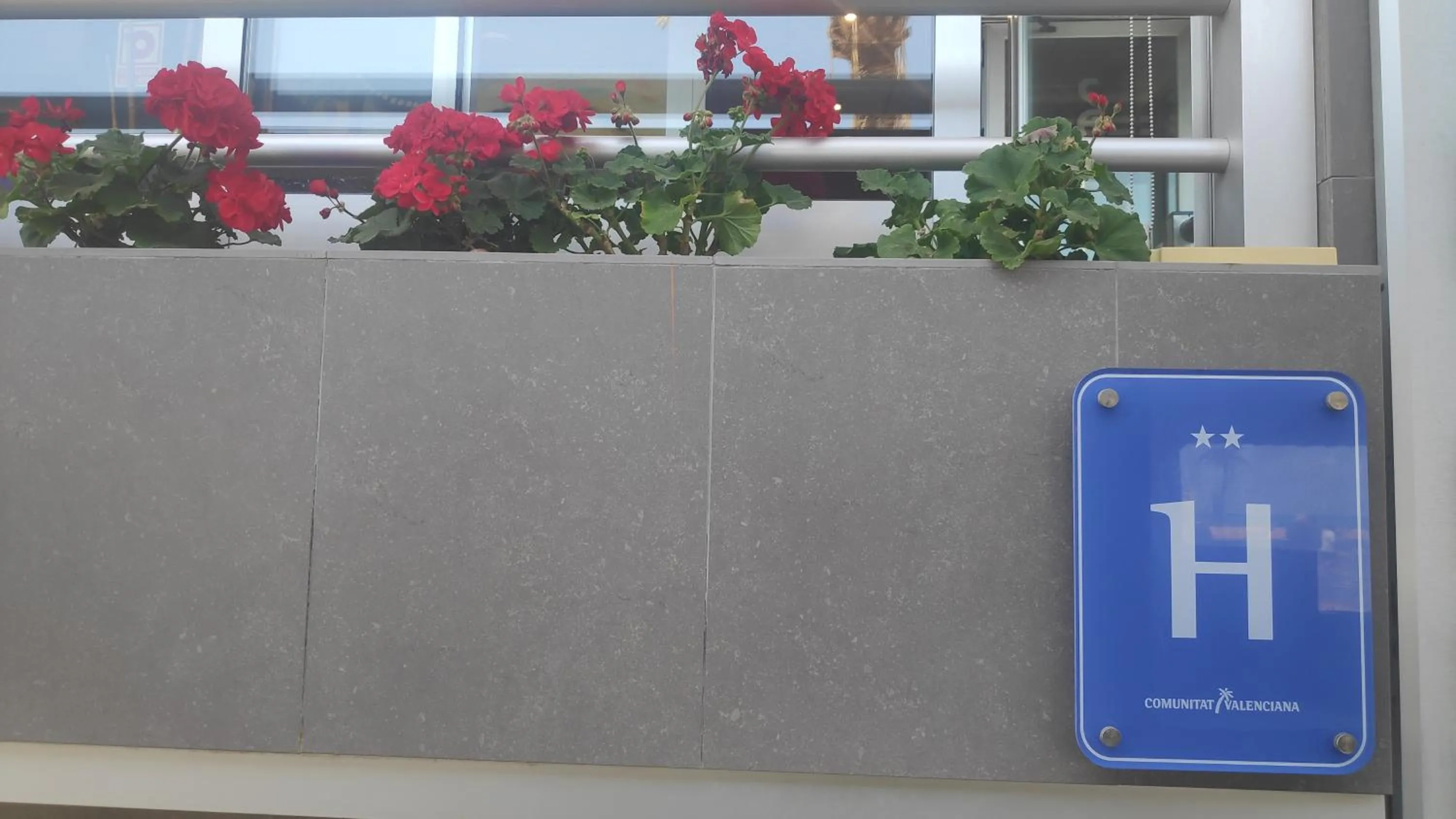 Property building in Hotel Rio Mar