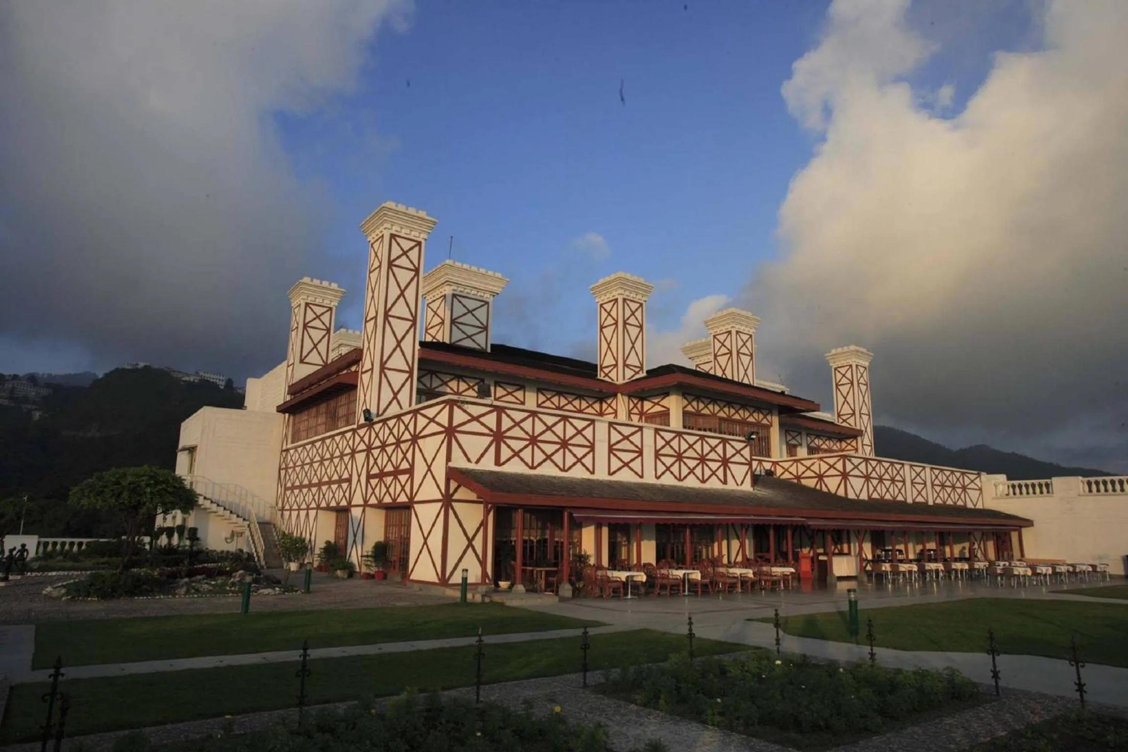 Property building in Jaypee Residency Manor