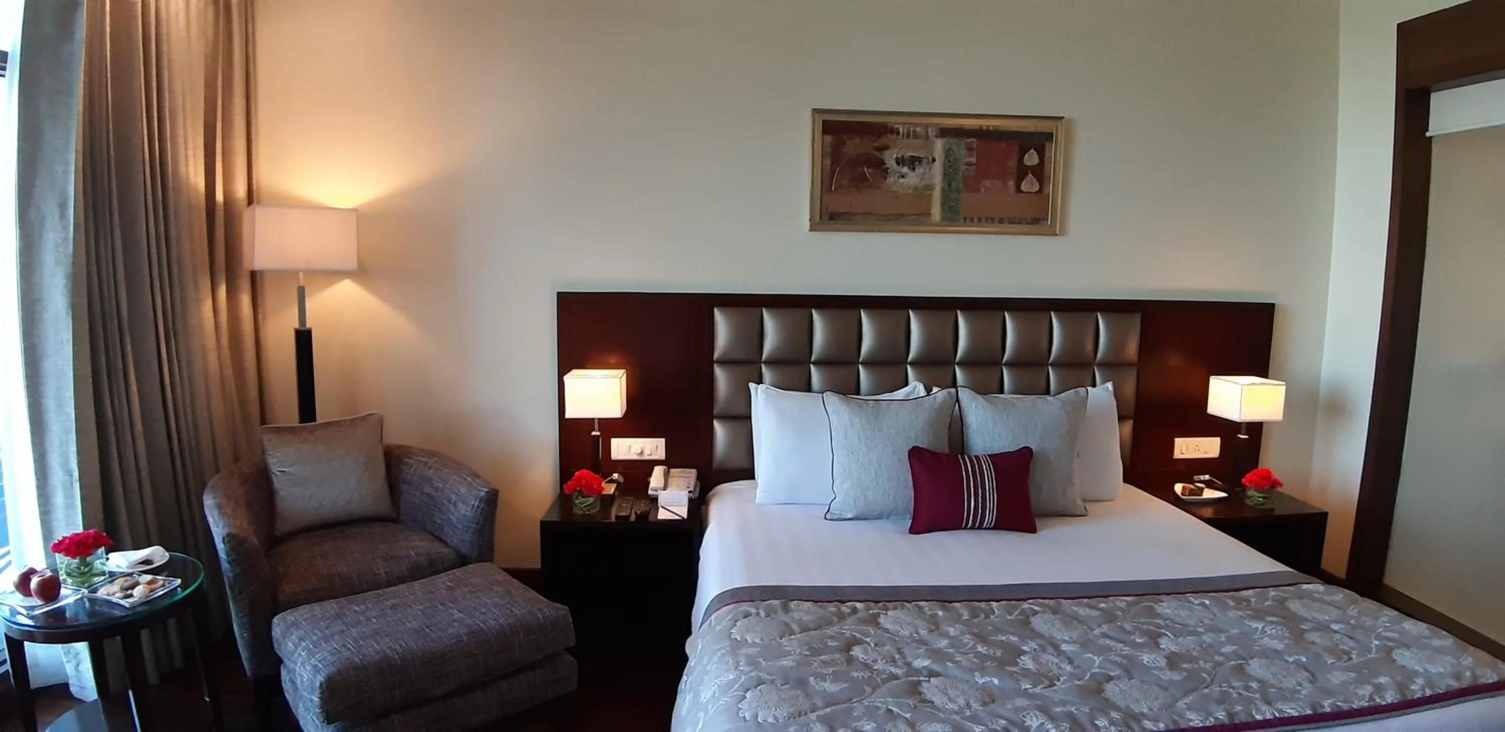 Bedroom, Bed in Jaypee Residency Manor