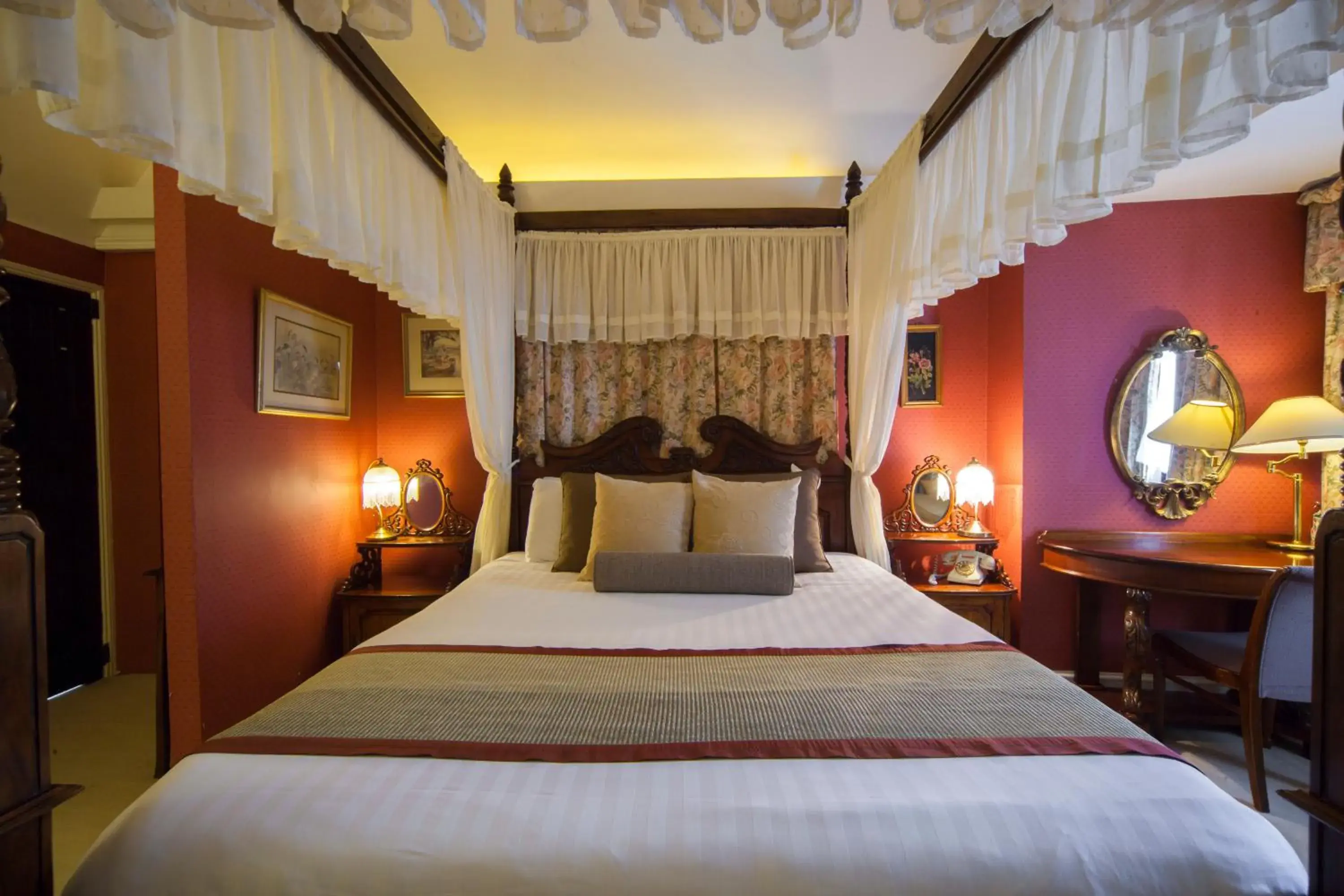 Bed in The Holt Hotel Bed in The Holt Hotel